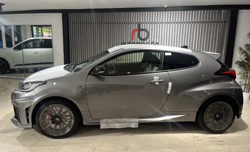 TOYOTA GR Yaris 1.6T 276 MANUAL RZ