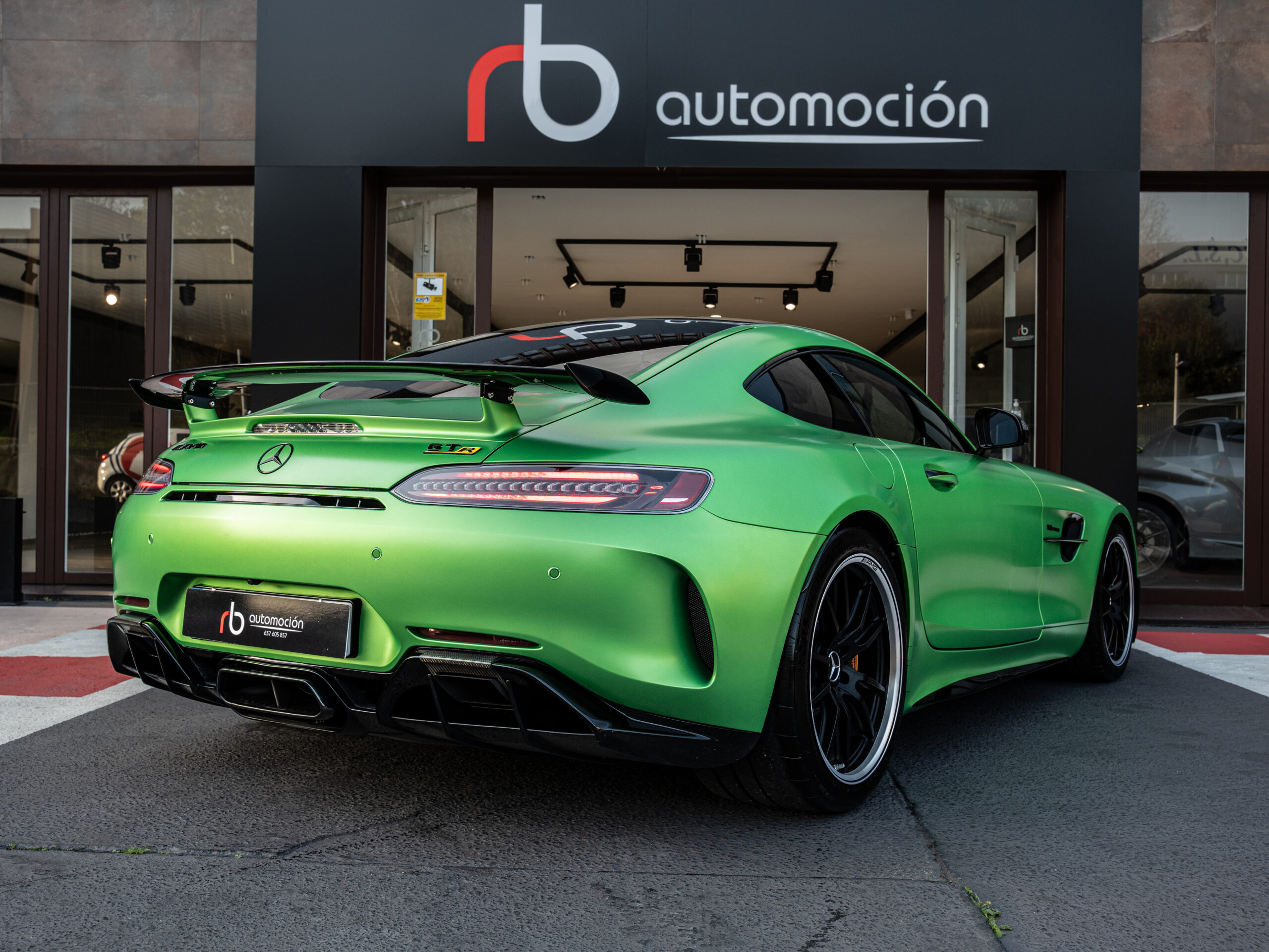 MERCEDES-BENZ Mercedes-AMG GT MercedesAMG GT R Coupe