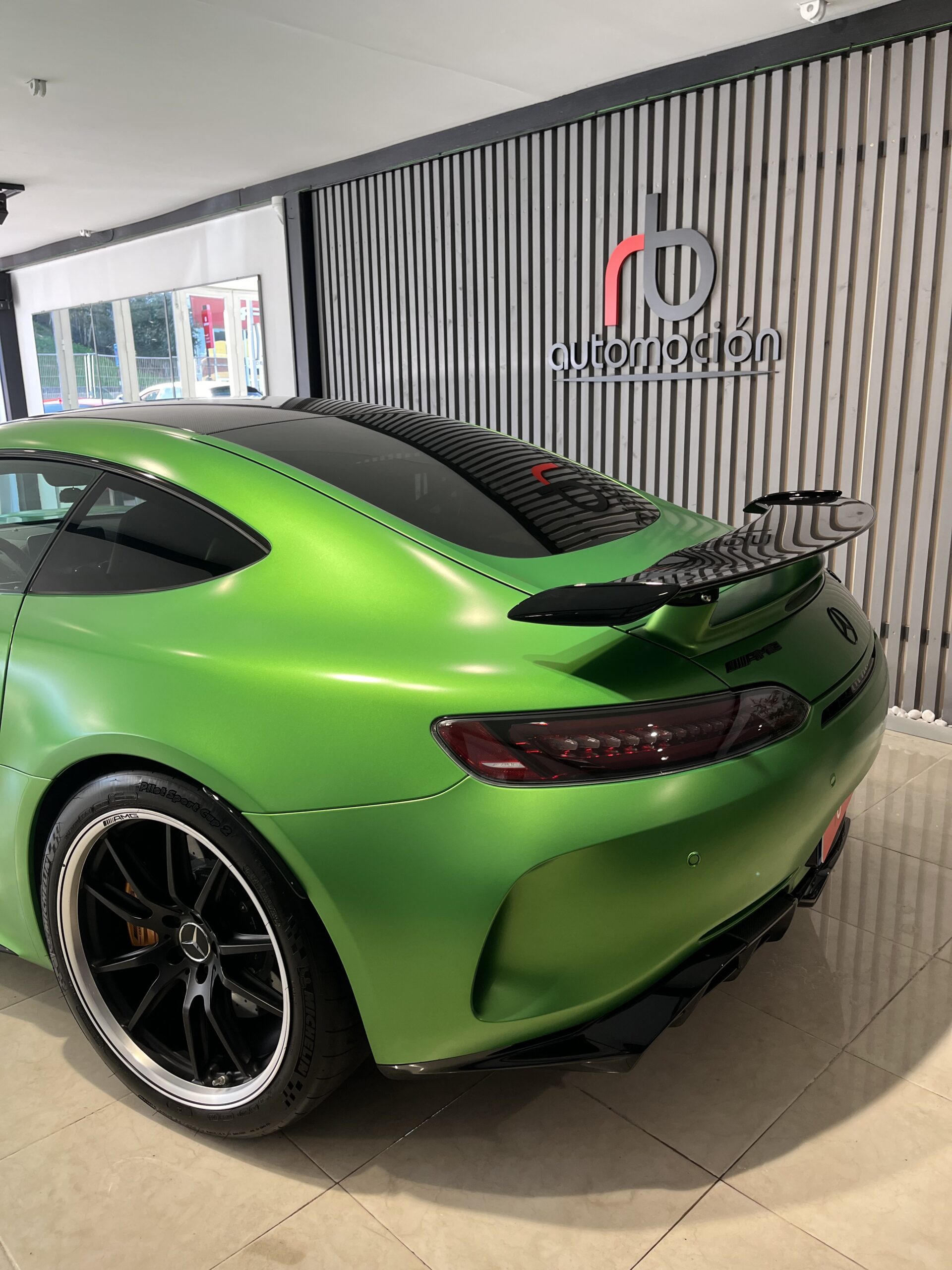 MERCEDES-BENZ Mercedes-AMG GT MercedesAMG GT R Coupe