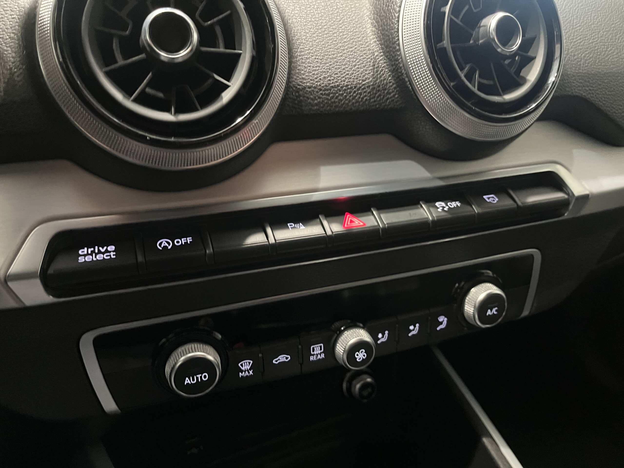 AUDI Q2 S line 35 TFSI S tronic