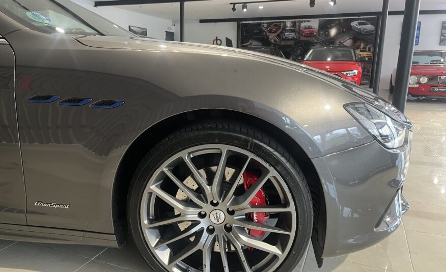 MASERATI Ghibli GranSport 2.0 L4 HybridGasolina