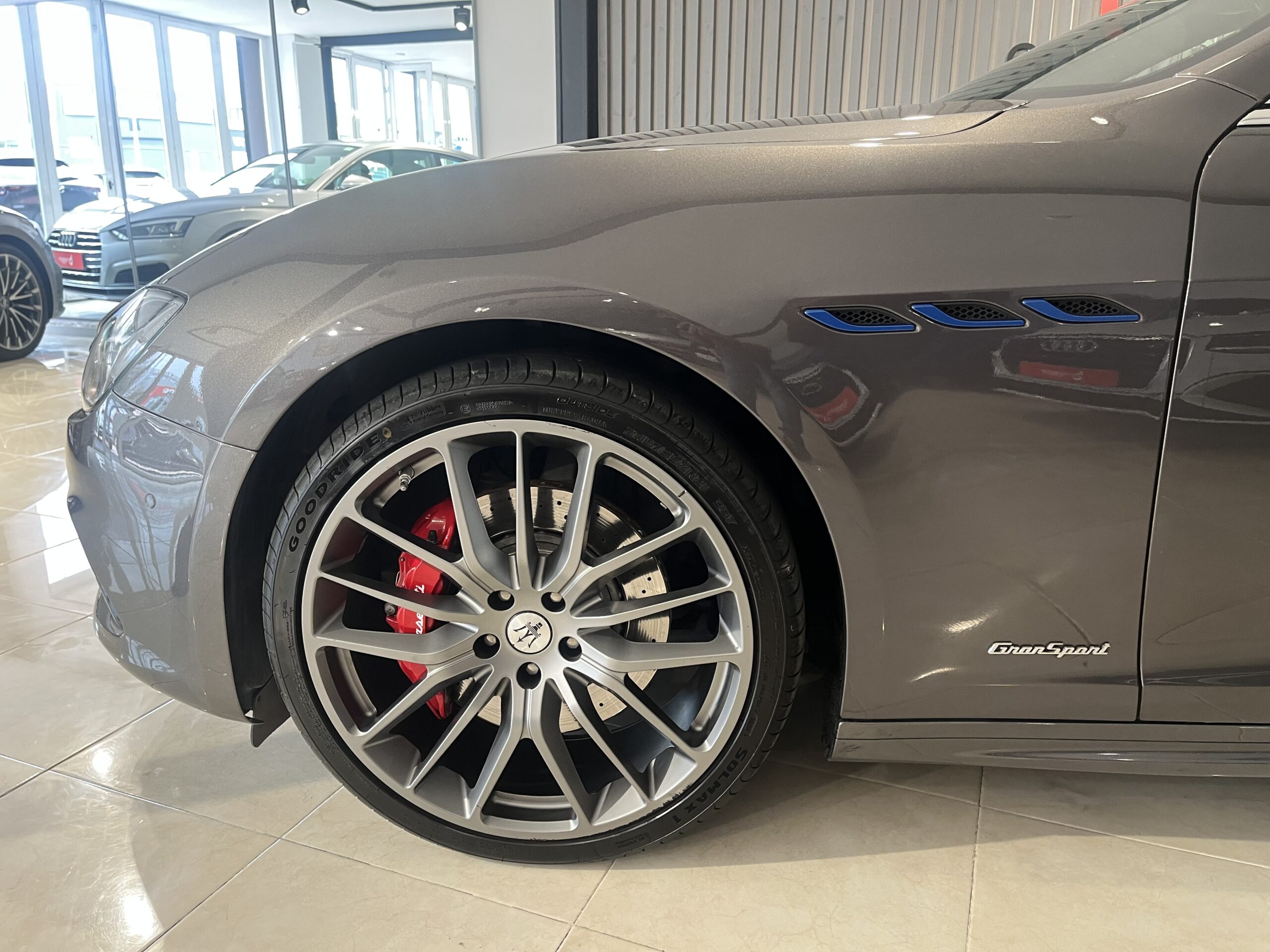 MASERATI Ghibli GranSport 2.0 L4 HybridGasolina