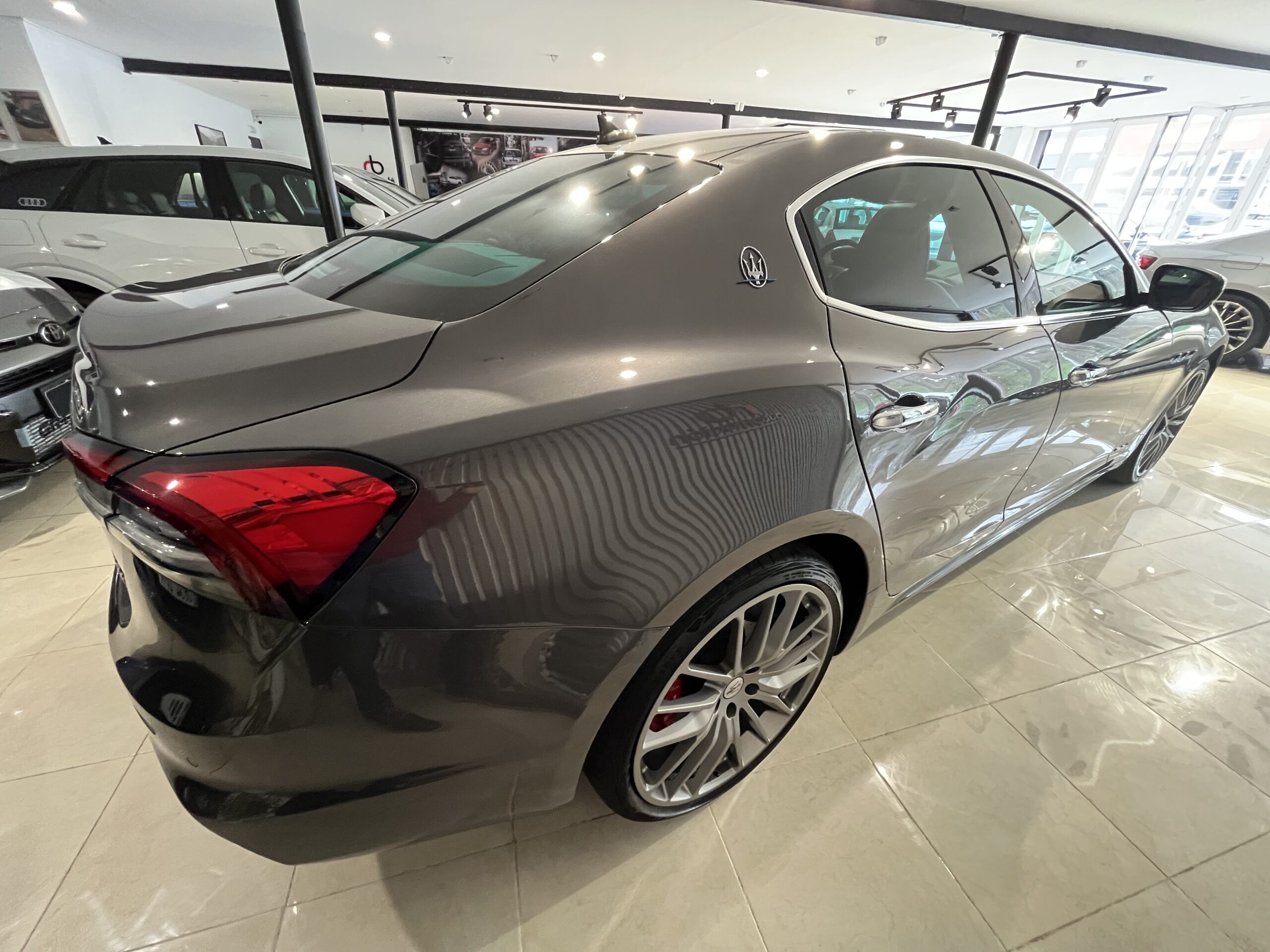 MASERATI Ghibli GranSport 2.0 L4 HybridGasolina