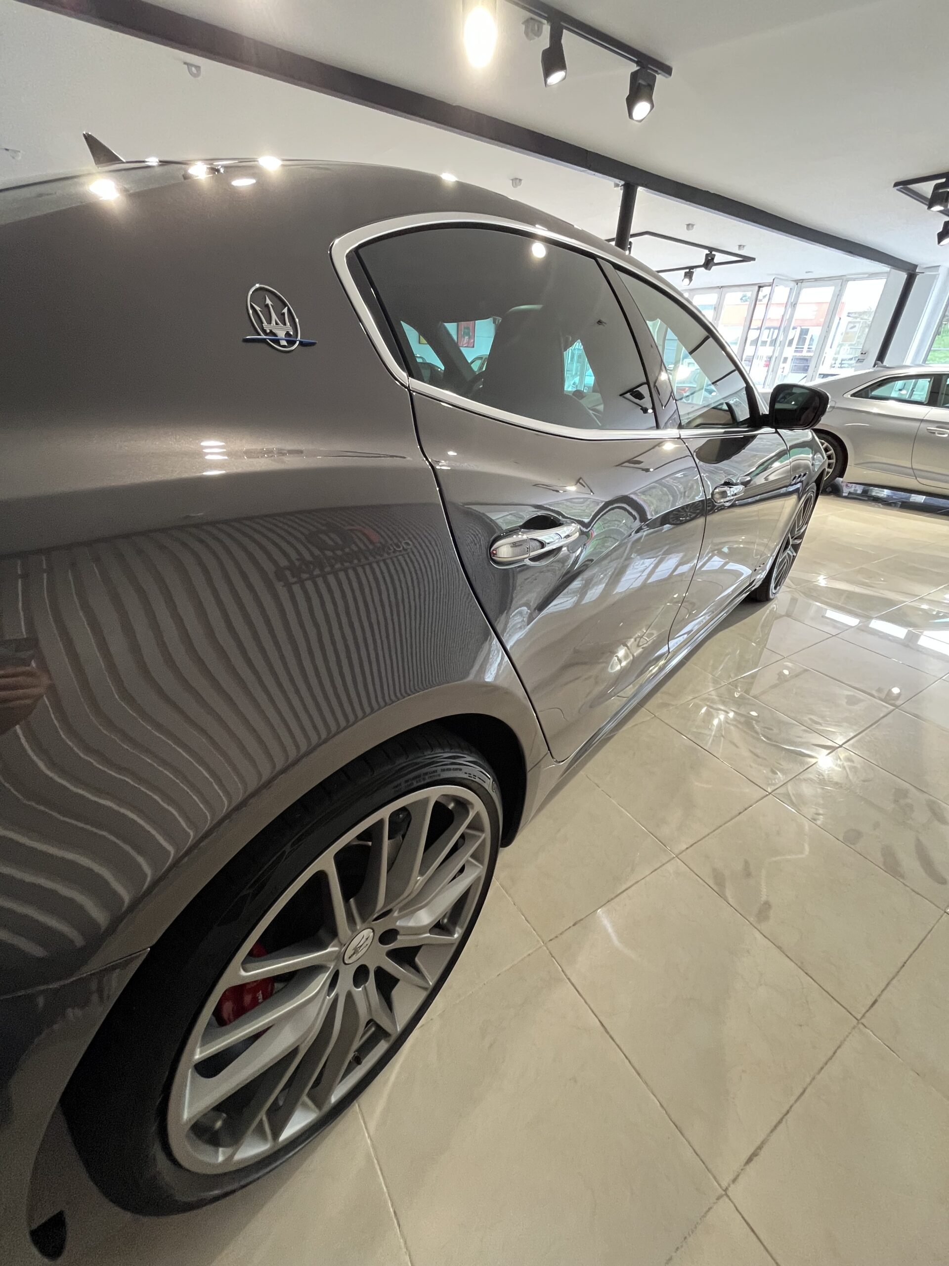 MASERATI Ghibli GranSport 2.0 L4 HybridGasolina
