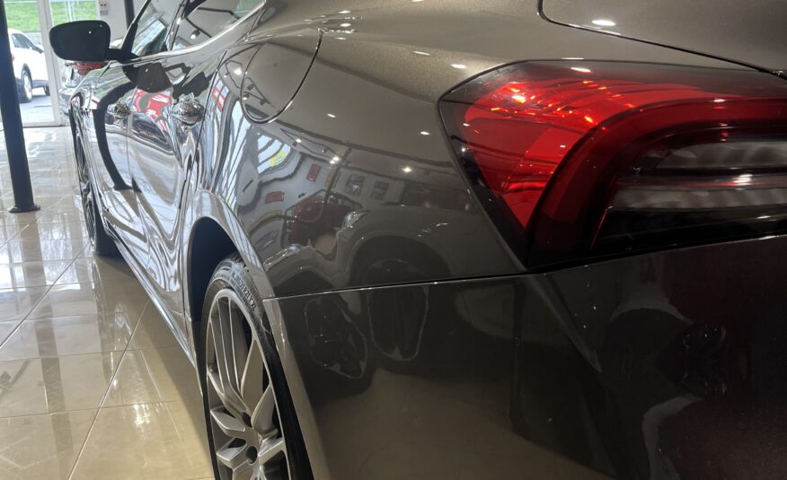 MASERATI Ghibli GranSport 2.0 L4 HybridGasolina