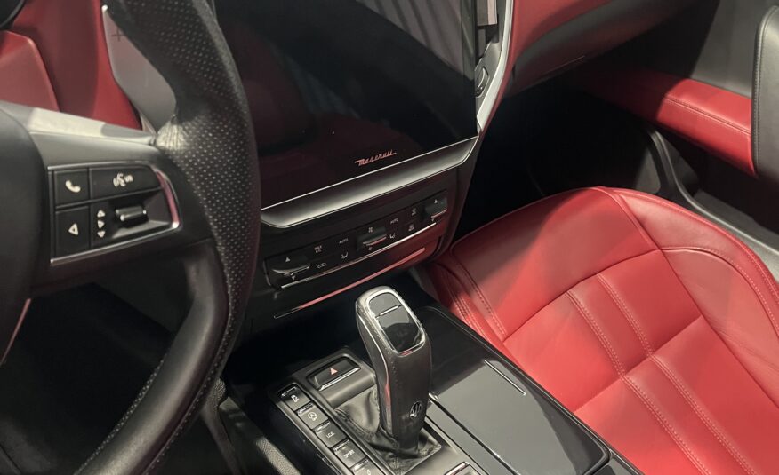 MASERATI Ghibli GranSport 2.0 L4 HybridGasolina