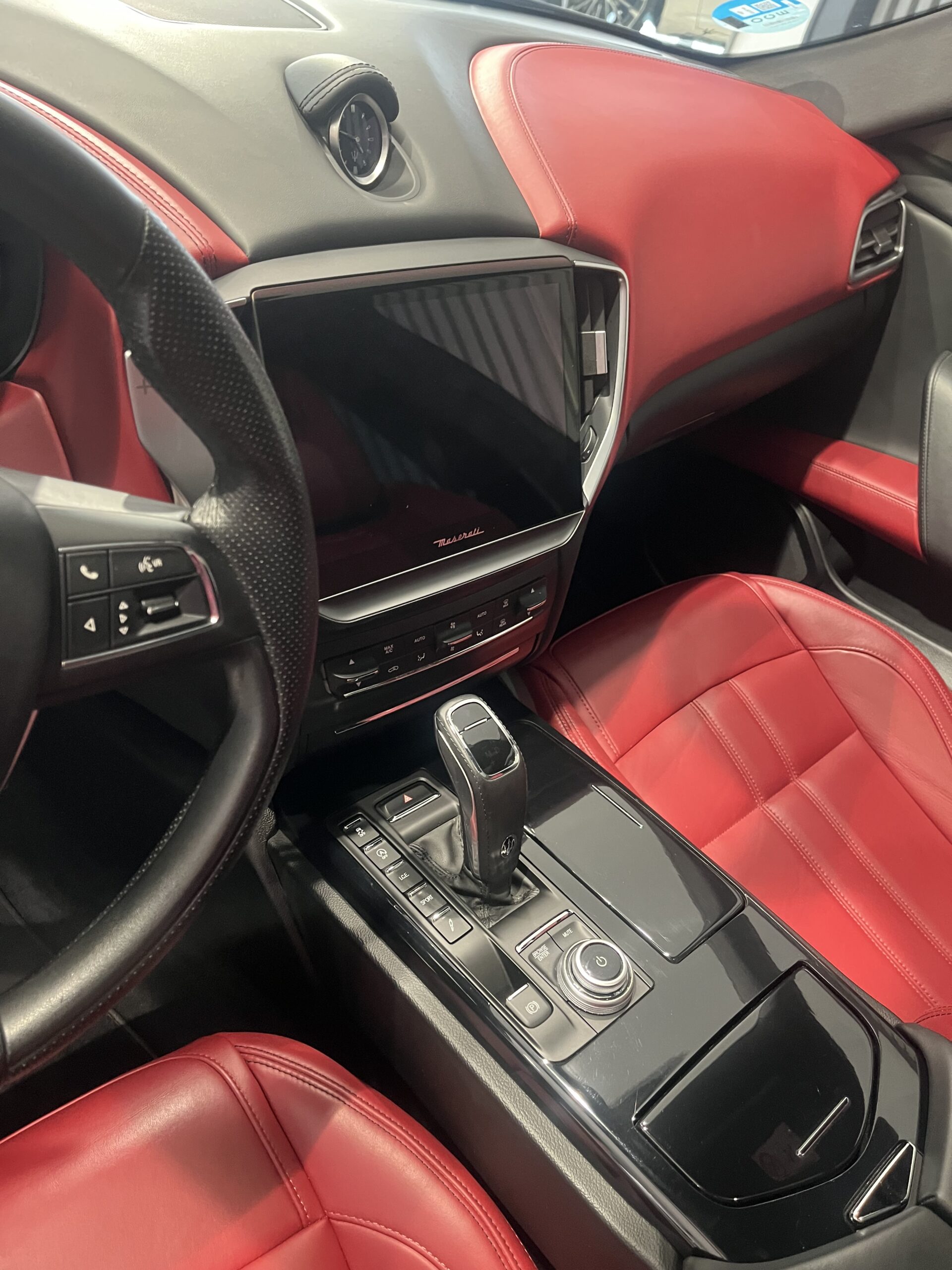 MASERATI Ghibli GranSport 2.0 L4 HybridGasolina