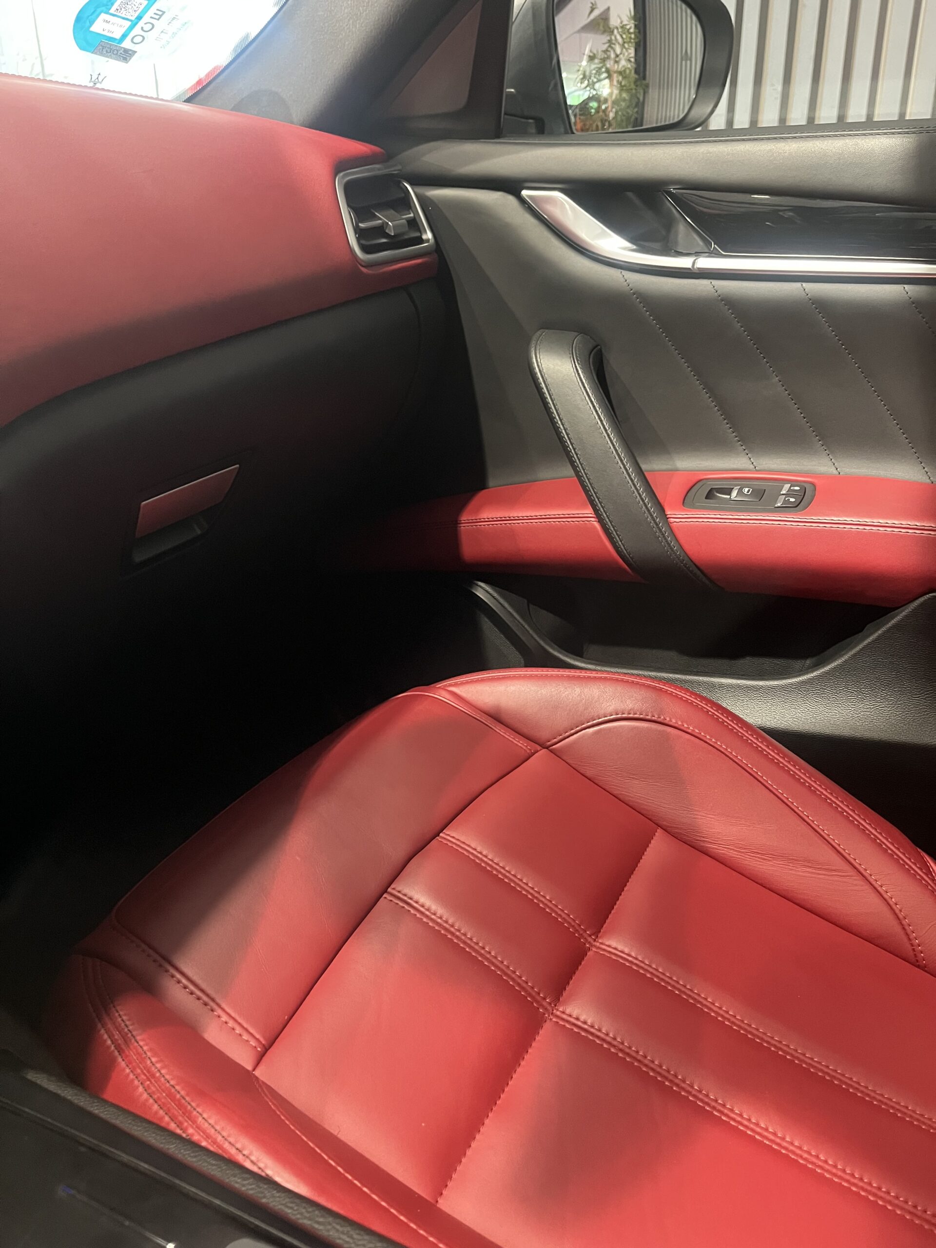 MASERATI Ghibli GranSport 2.0 L4 HybridGasolina