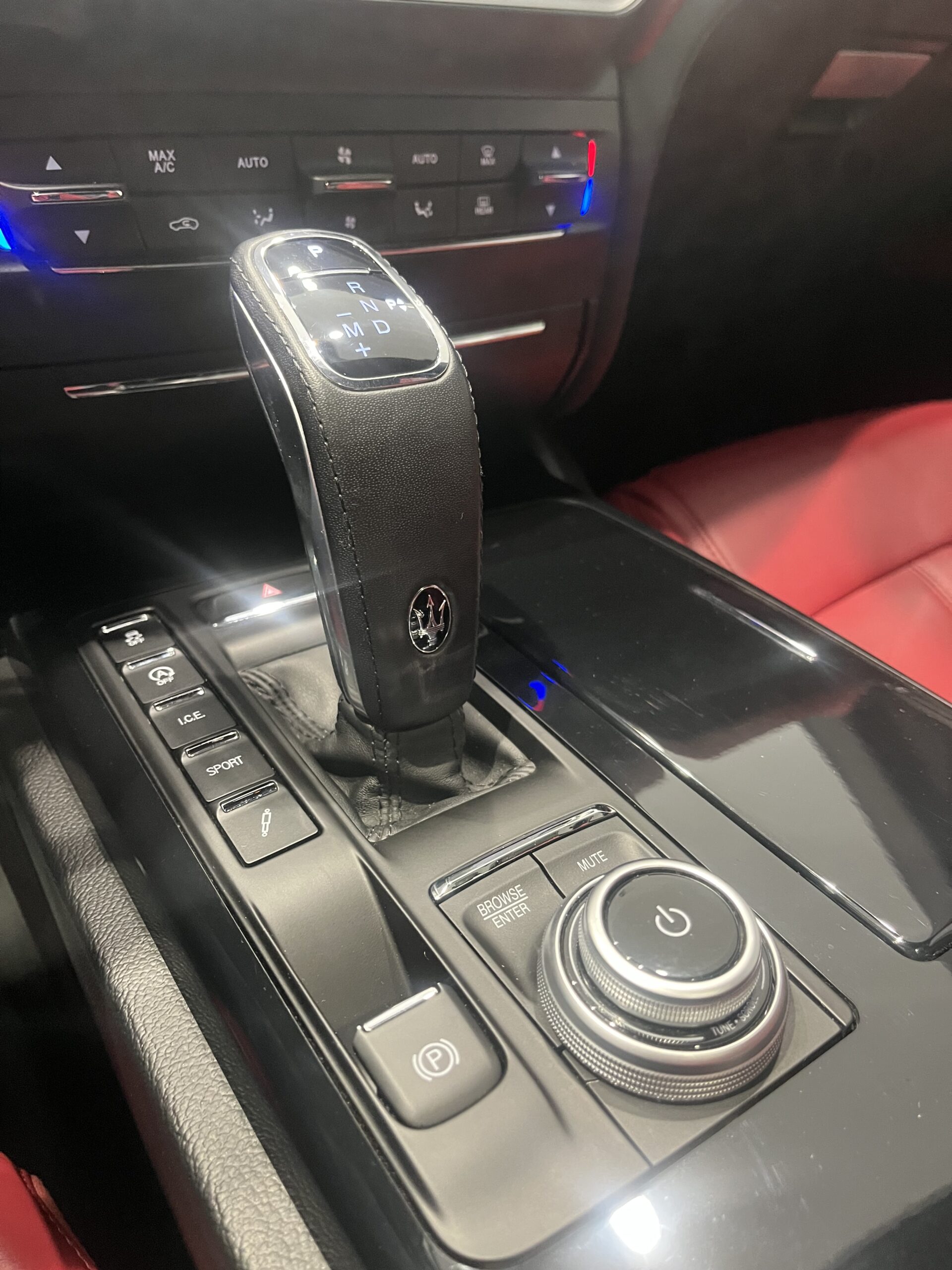 MASERATI Ghibli GranSport 2.0 L4 HybridGasolina