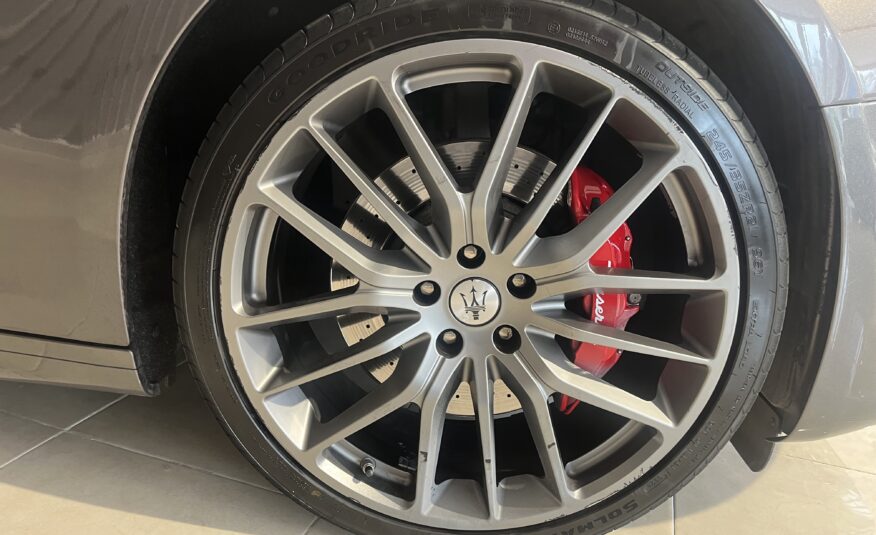 MASERATI Ghibli GranSport 2.0 L4 HybridGasolina