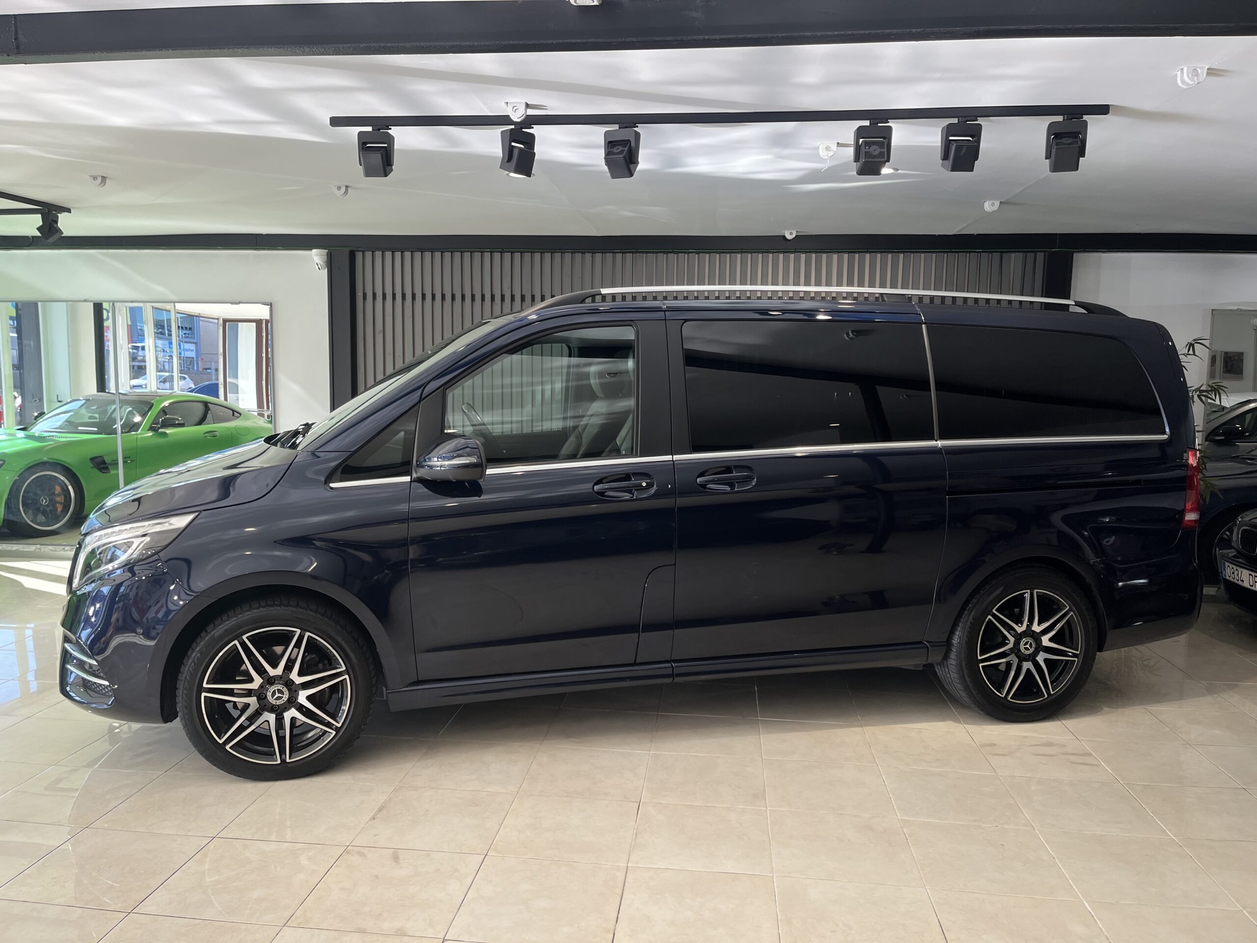 MERCEDES-BENZ Clase V 250 d Avantgarde Largo