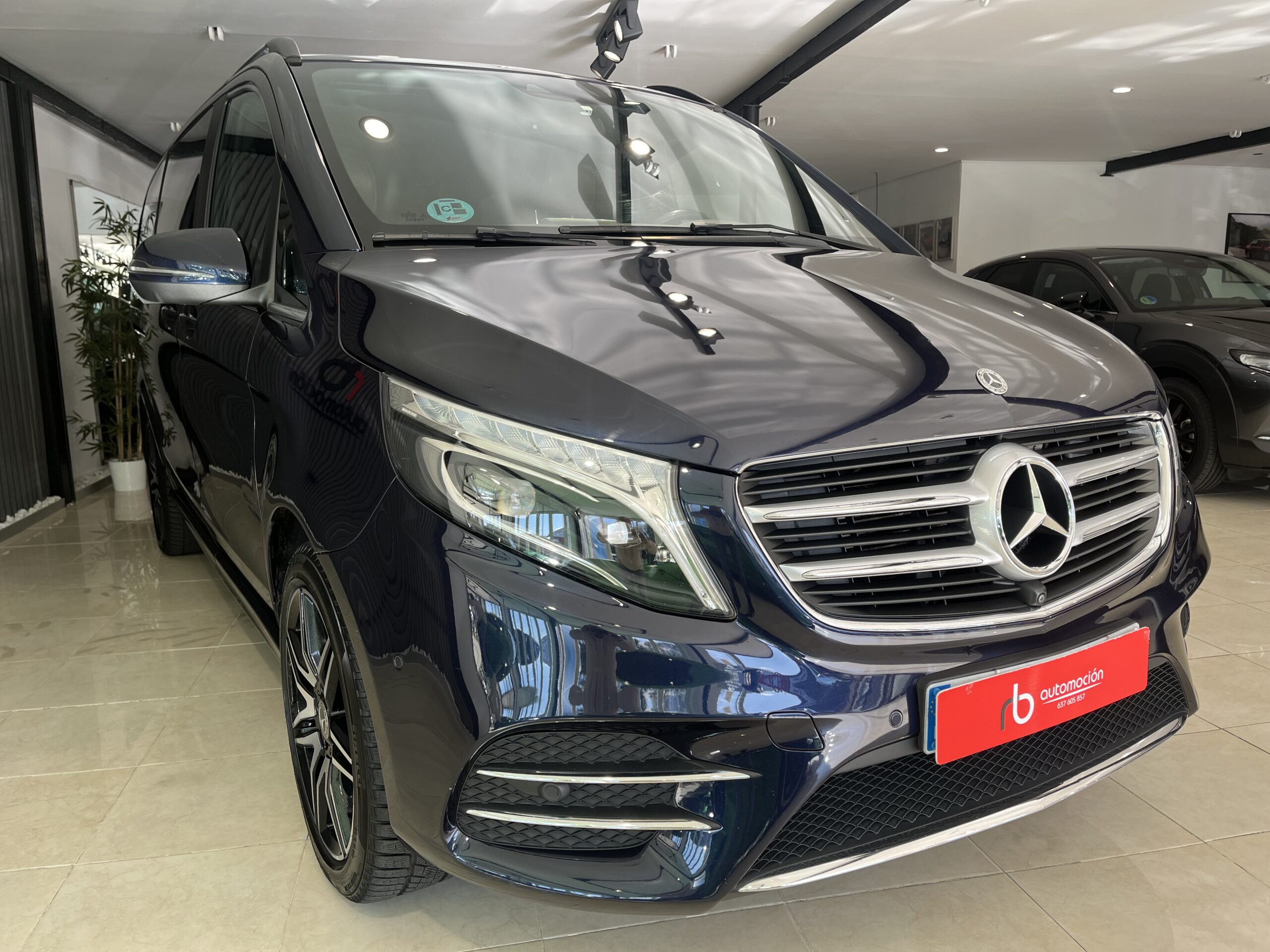 MERCEDES-BENZ Clase V 250 d Avantgarde Largo