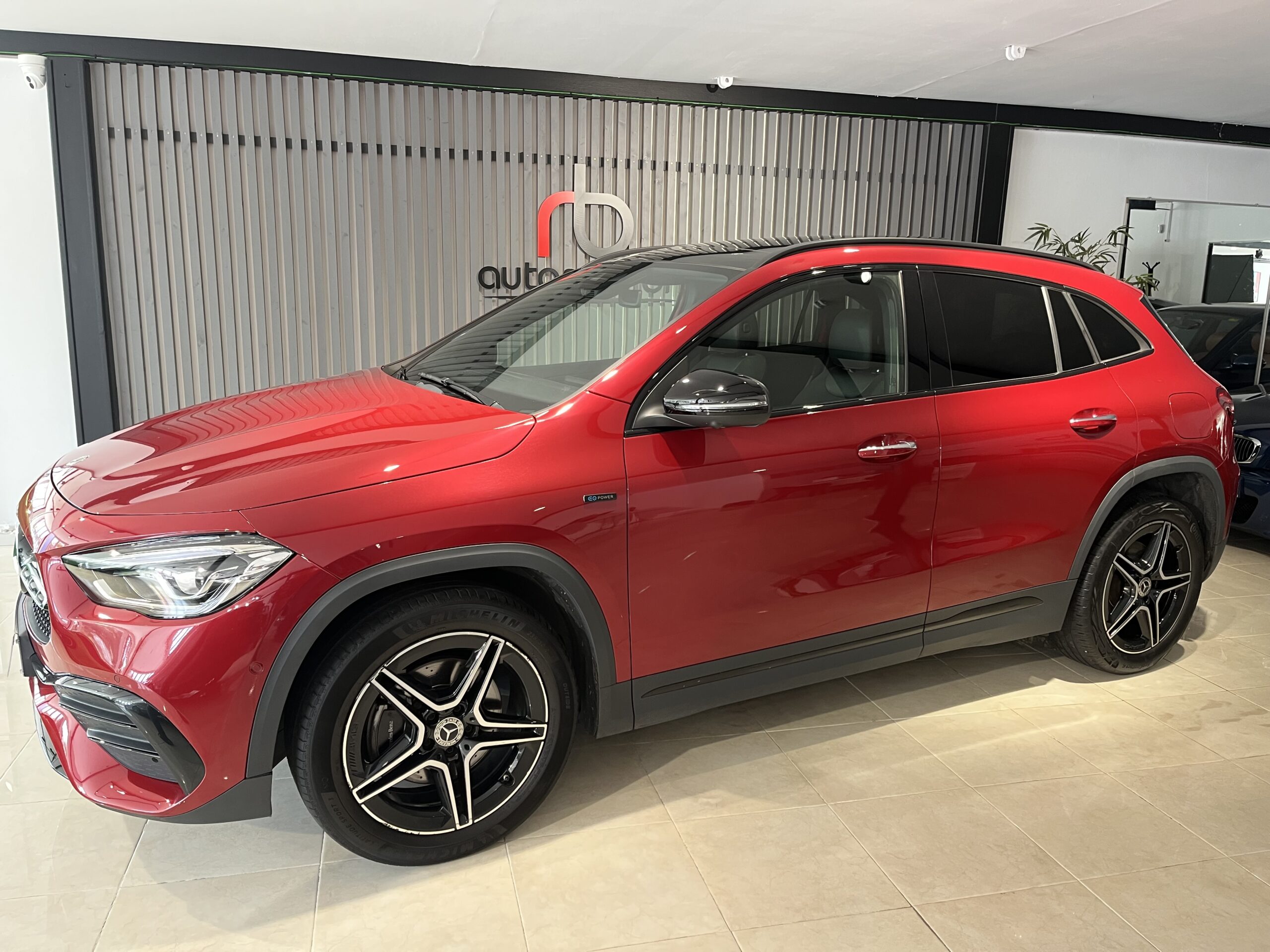 MERCEDES-BENZ GLA GLA 250 e