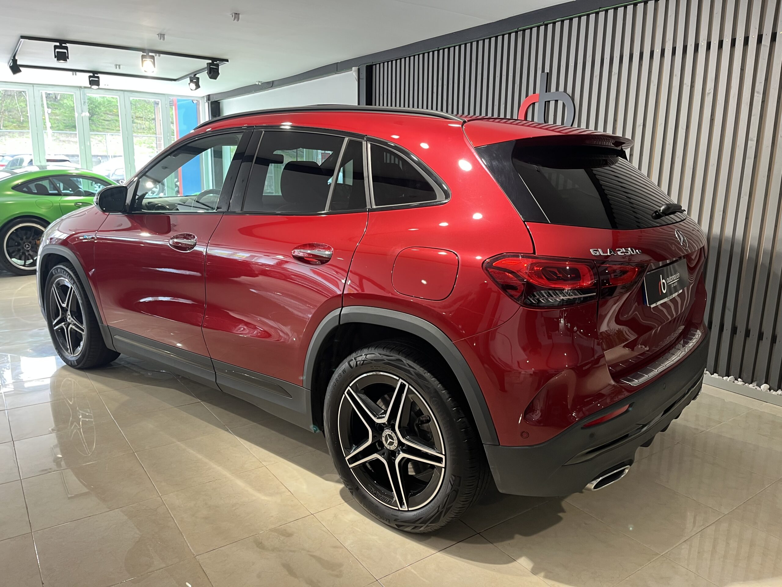 MERCEDES-BENZ GLA GLA 250 e