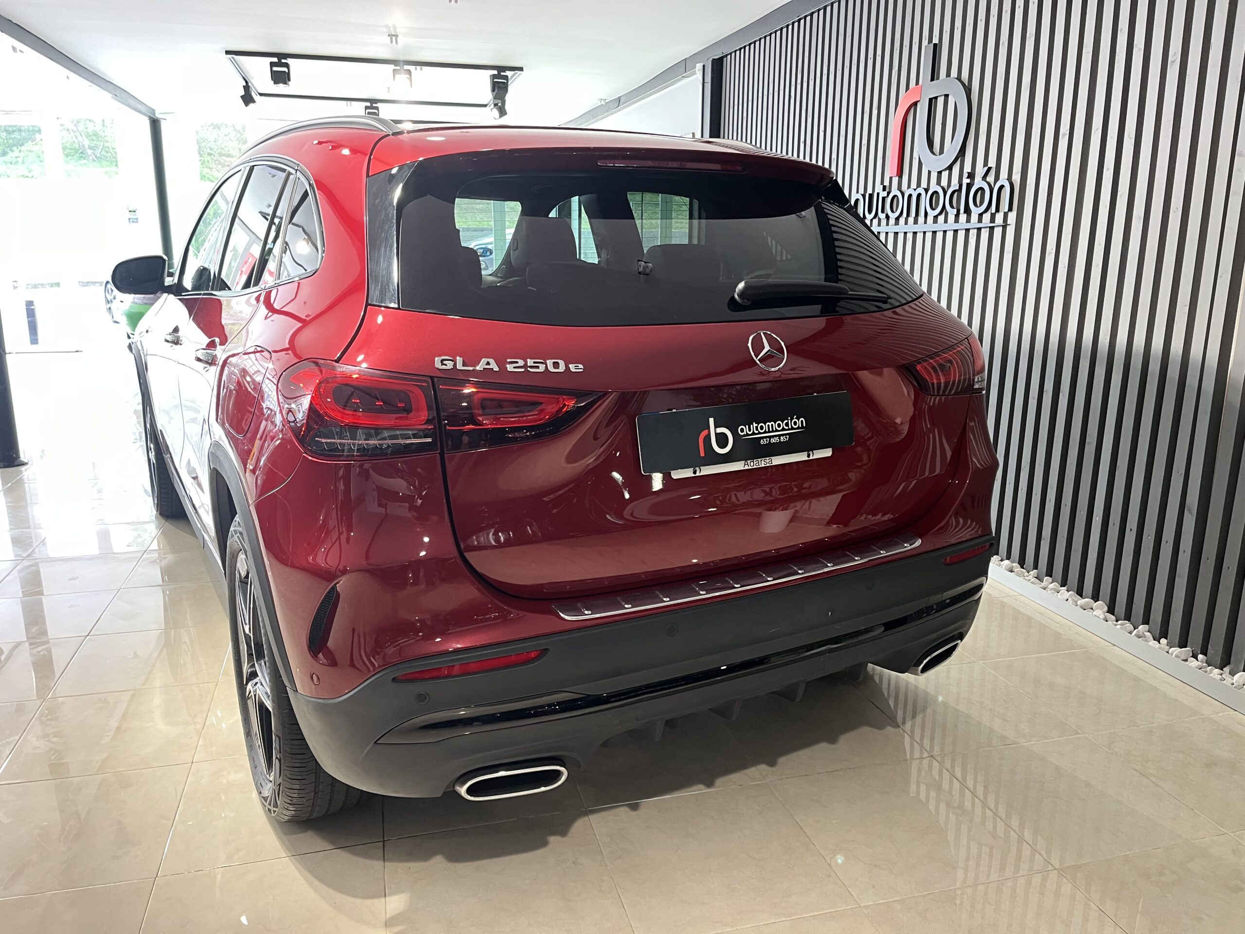 MERCEDES-BENZ GLA GLA 250 e