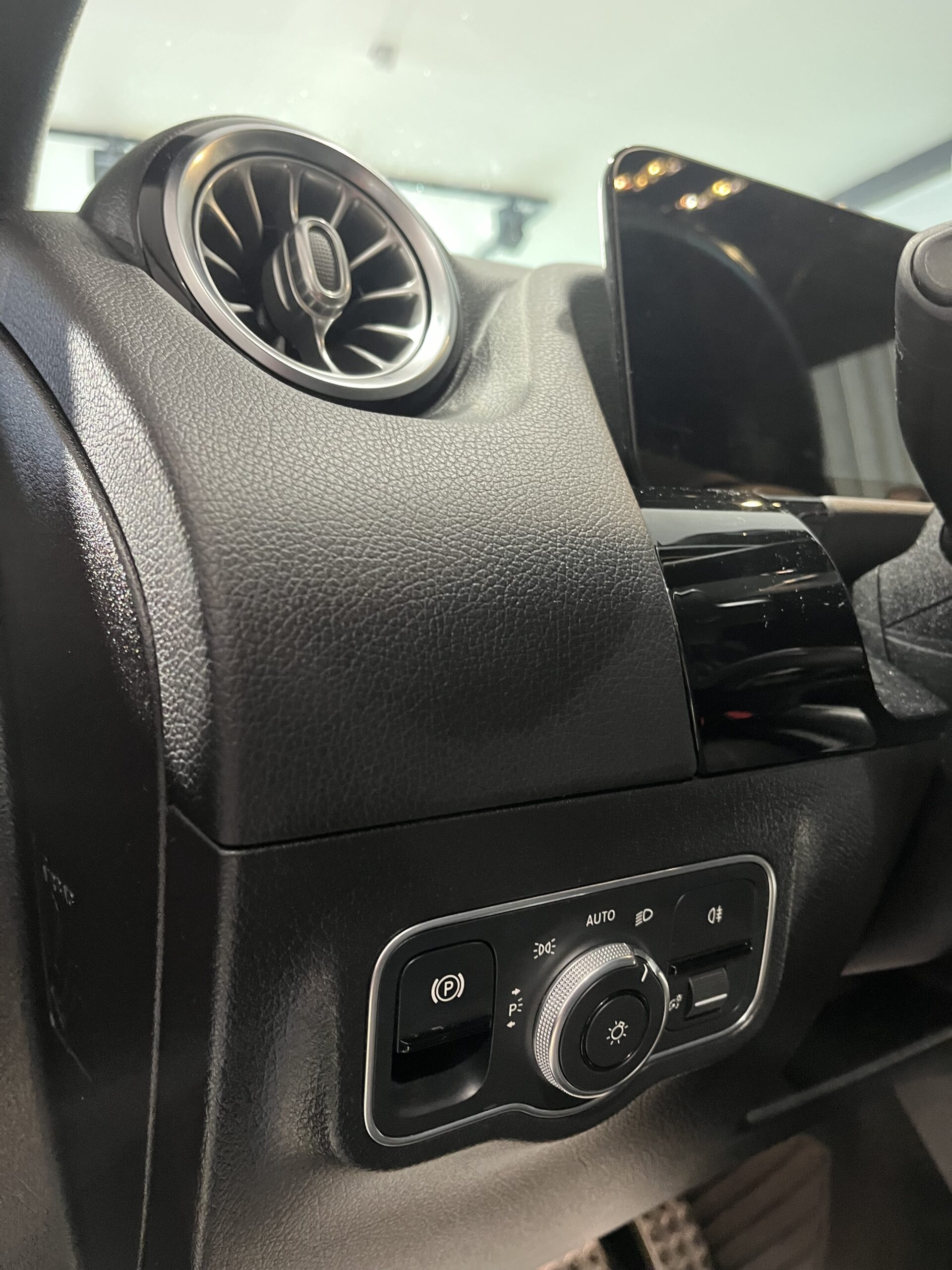 MERCEDES-BENZ GLA GLA 250 e