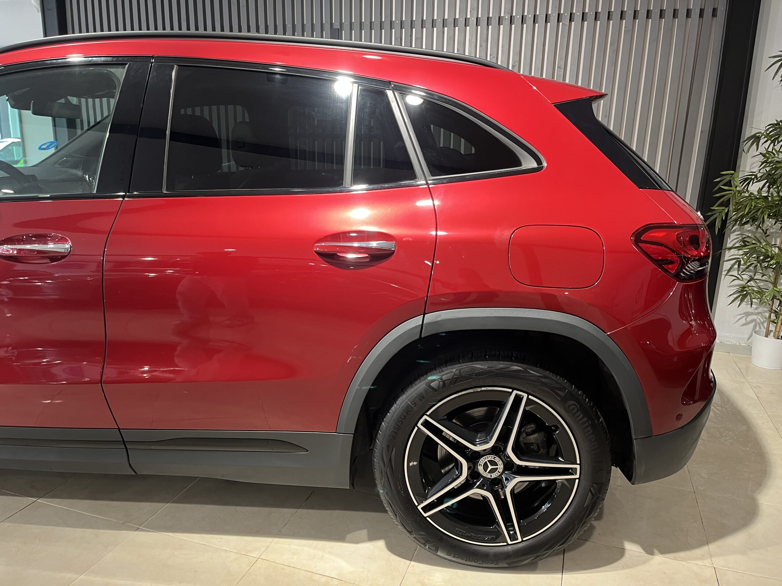 MERCEDES-BENZ GLA GLA 250 e