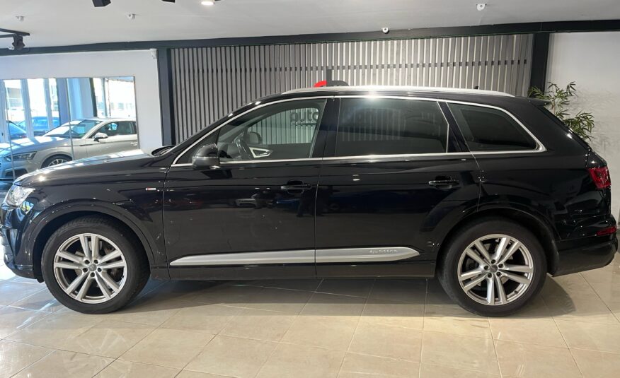AUDI – Q7 3.0 TDI 272CV quattro tiptronic Sport