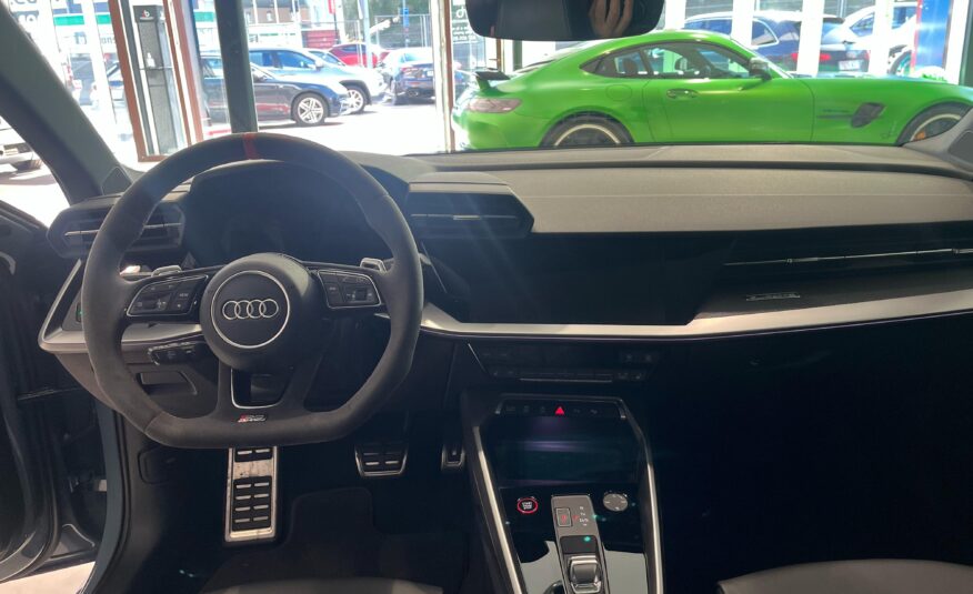 AUDI – A3 RS3 Sportback TFSI 294kW quattro S tron