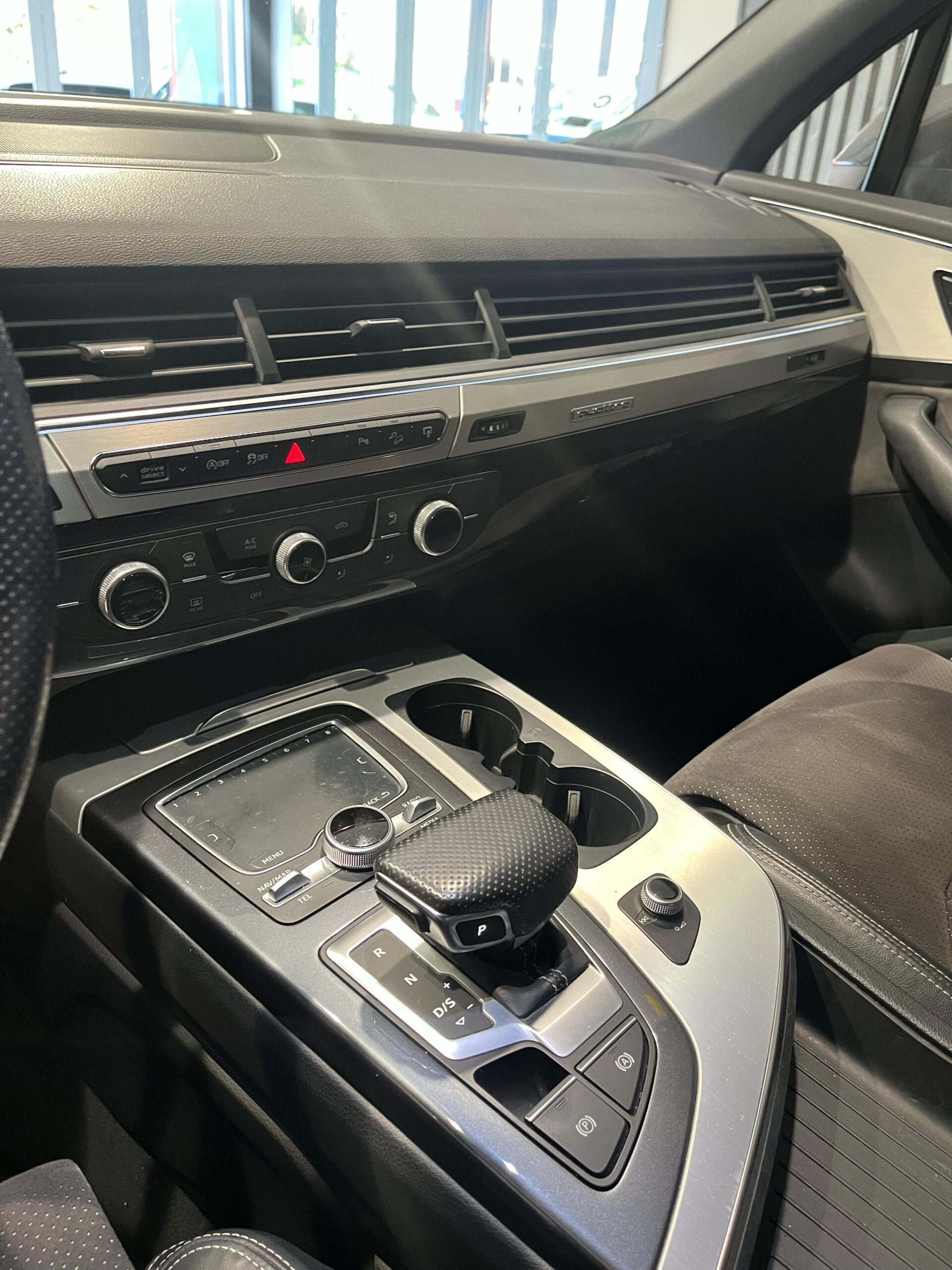 AUDI – Q7 3.0 TDI 272CV quattro tiptronic Sport