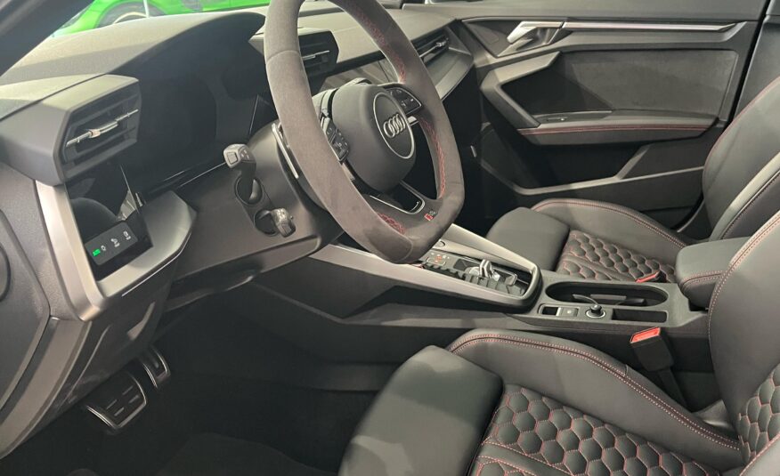 AUDI – A3 RS3 Sportback TFSI 294kW quattro S tron