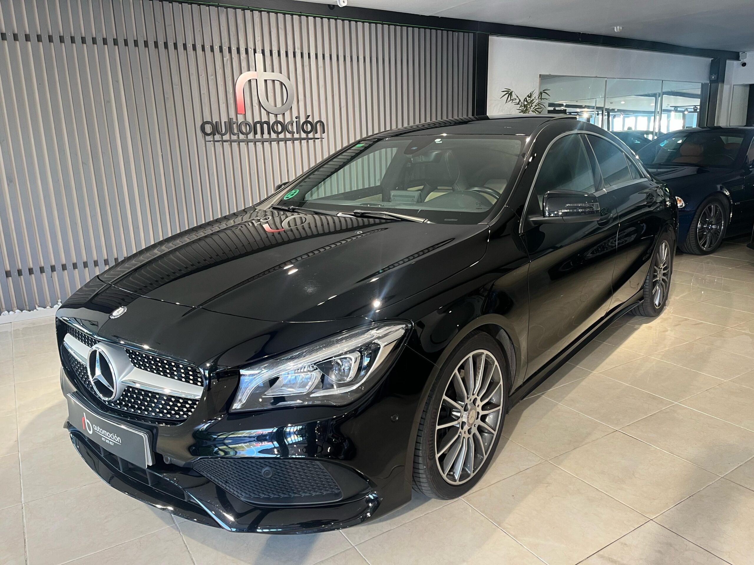Mercedes-Benz CLA 220 CDI AMG Line-11/2017