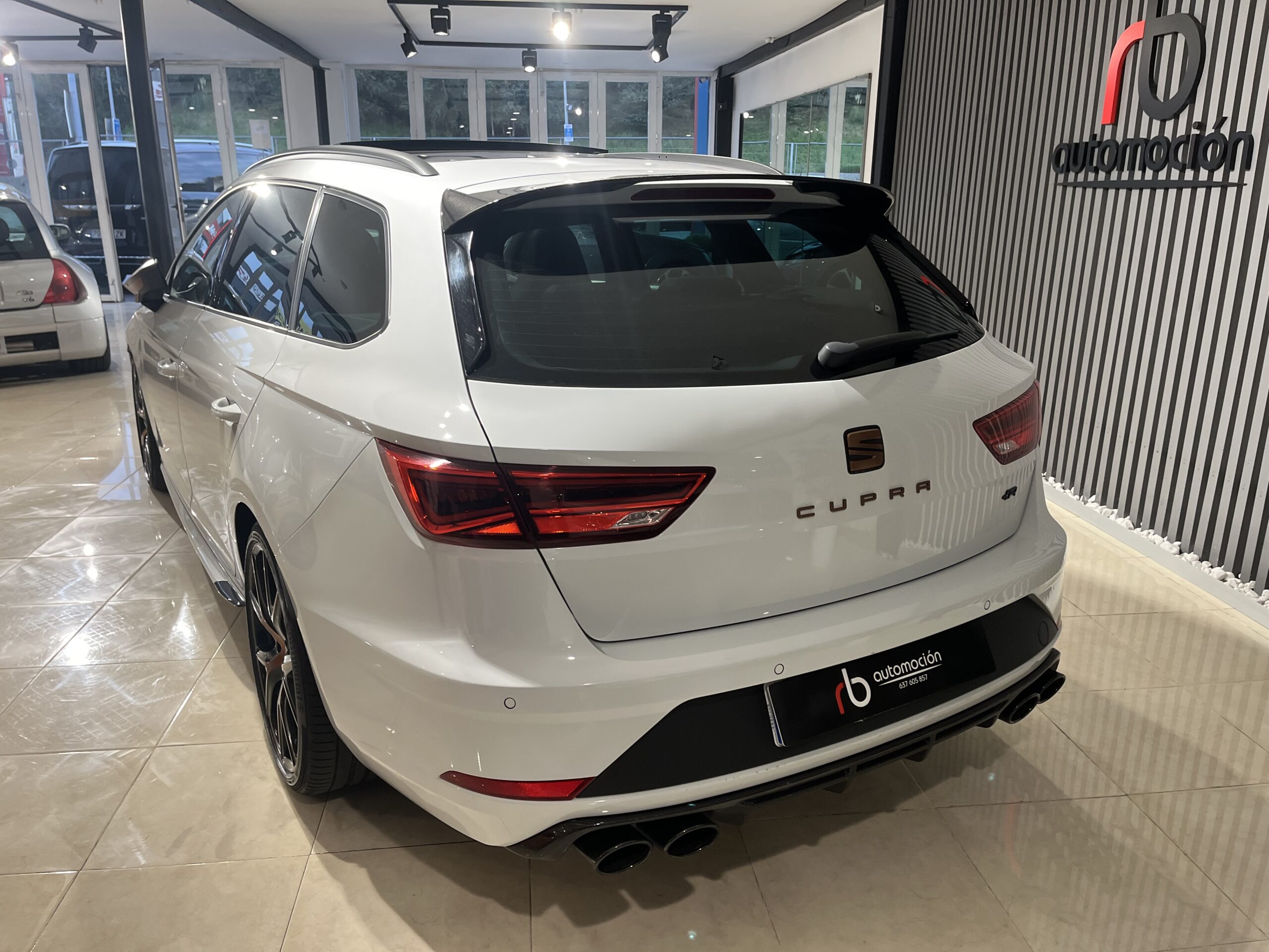 SEAT Leon ST 2.0 TSI 4Drive DSG SS Cupra