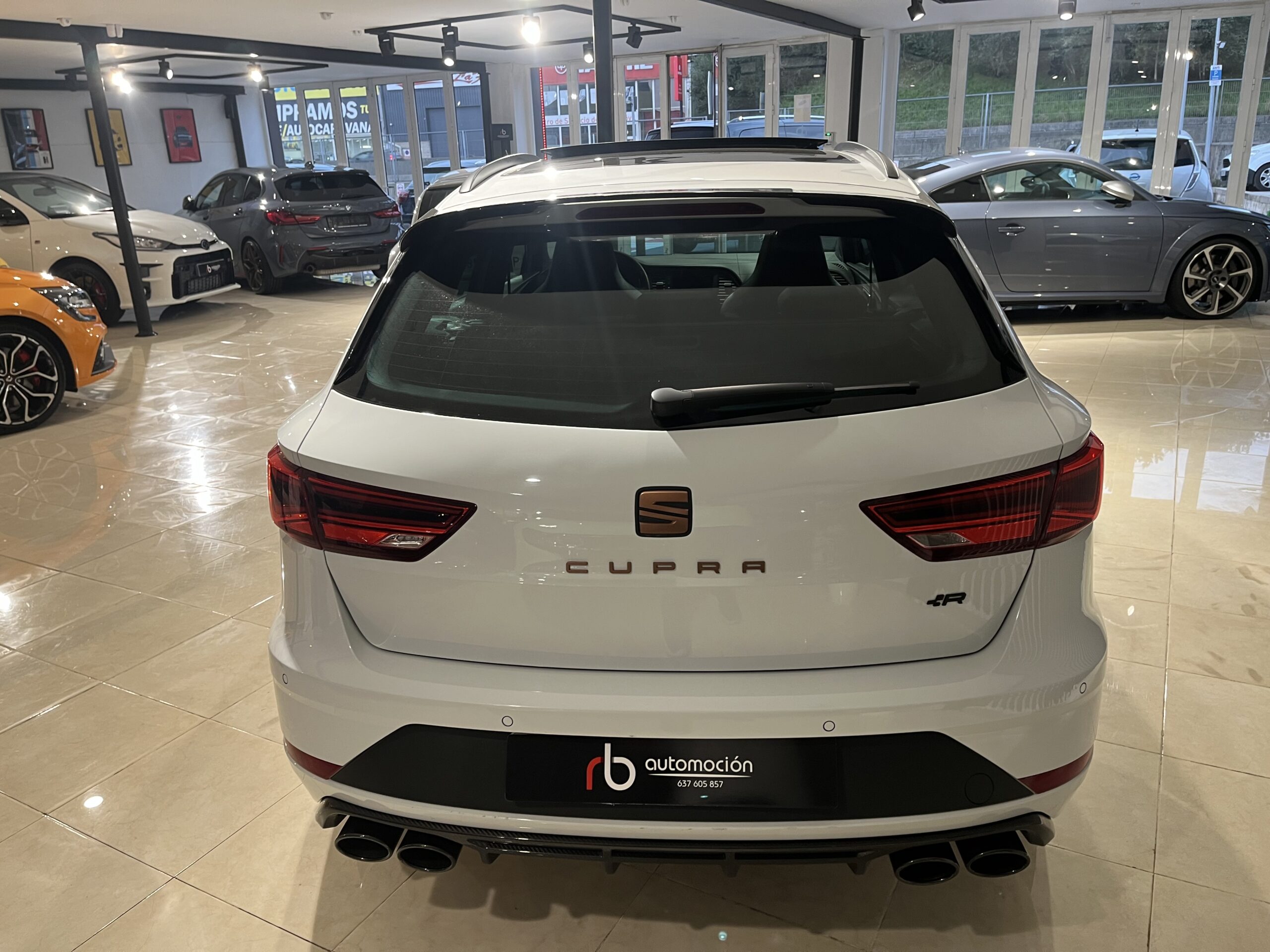 SEAT Leon ST 2.0 TSI 4Drive DSG SS Cupra