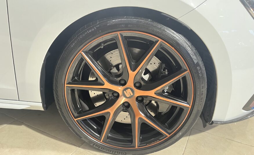 SEAT Leon ST 2.0 TSI 4Drive DSG SS Cupra
