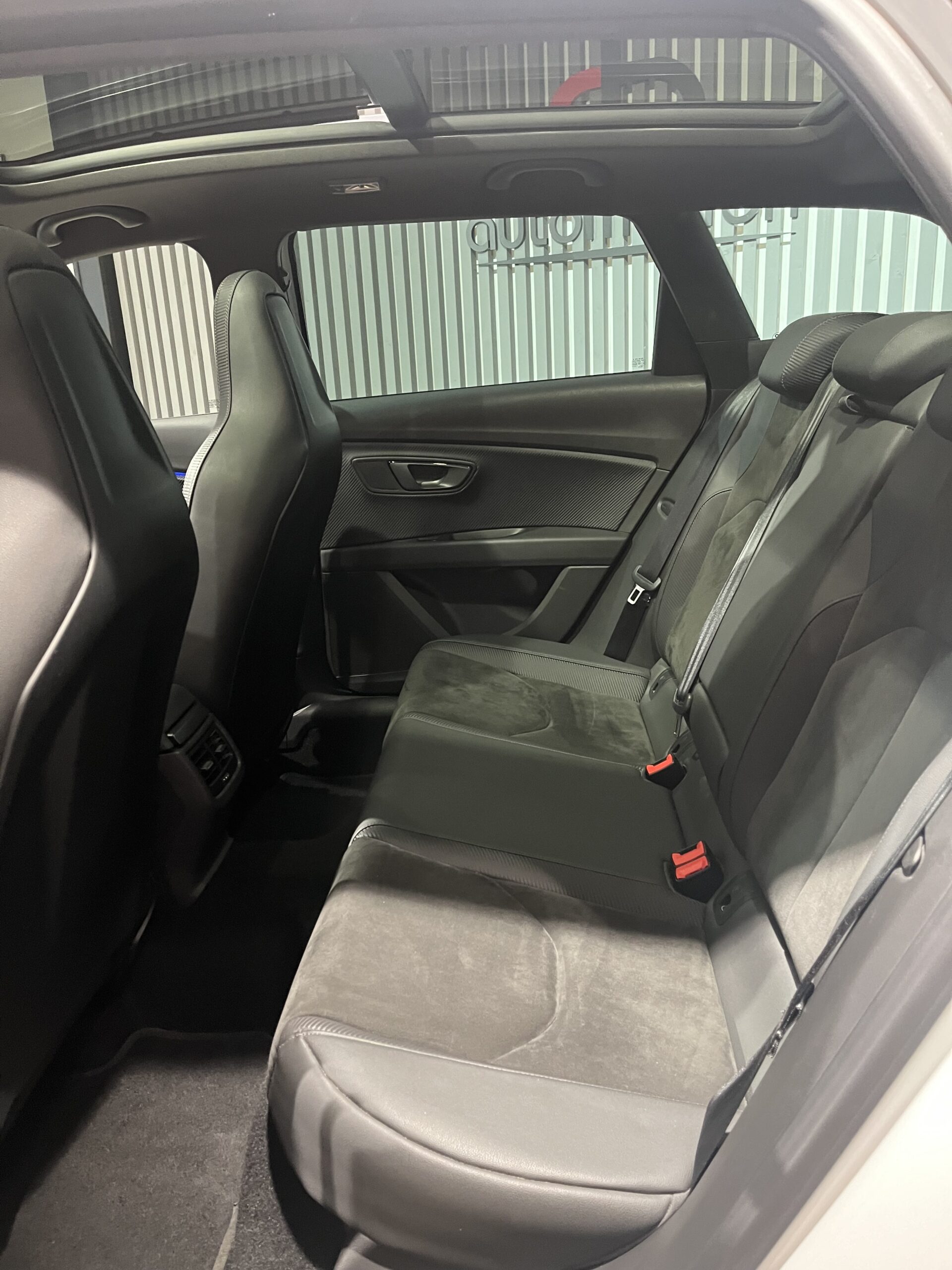 SEAT Leon ST 2.0 TSI 4Drive DSG SS Cupra