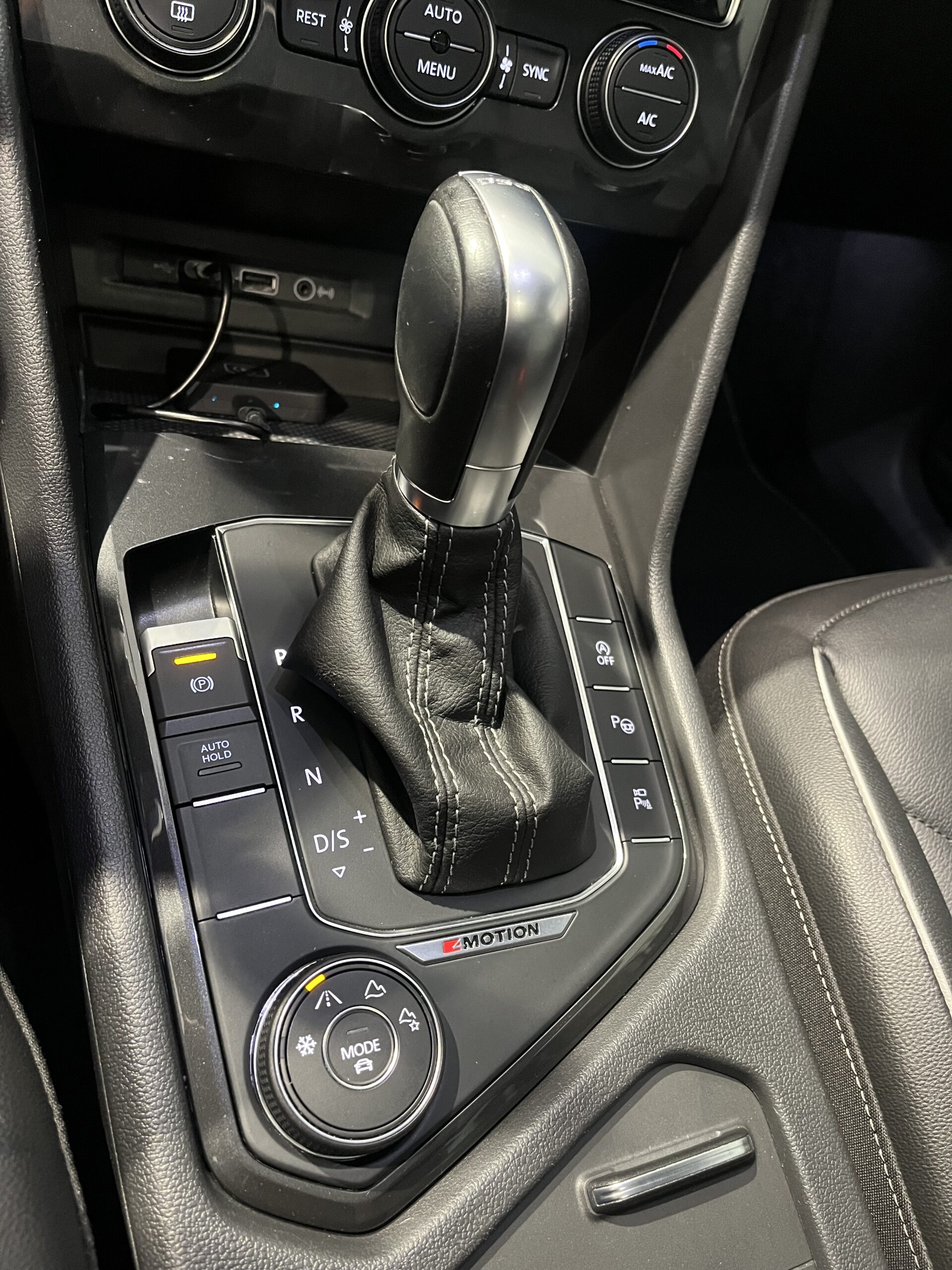 VOLKSWAGEN Tiguan Sport 1.4 TSI 4Motion DSG
