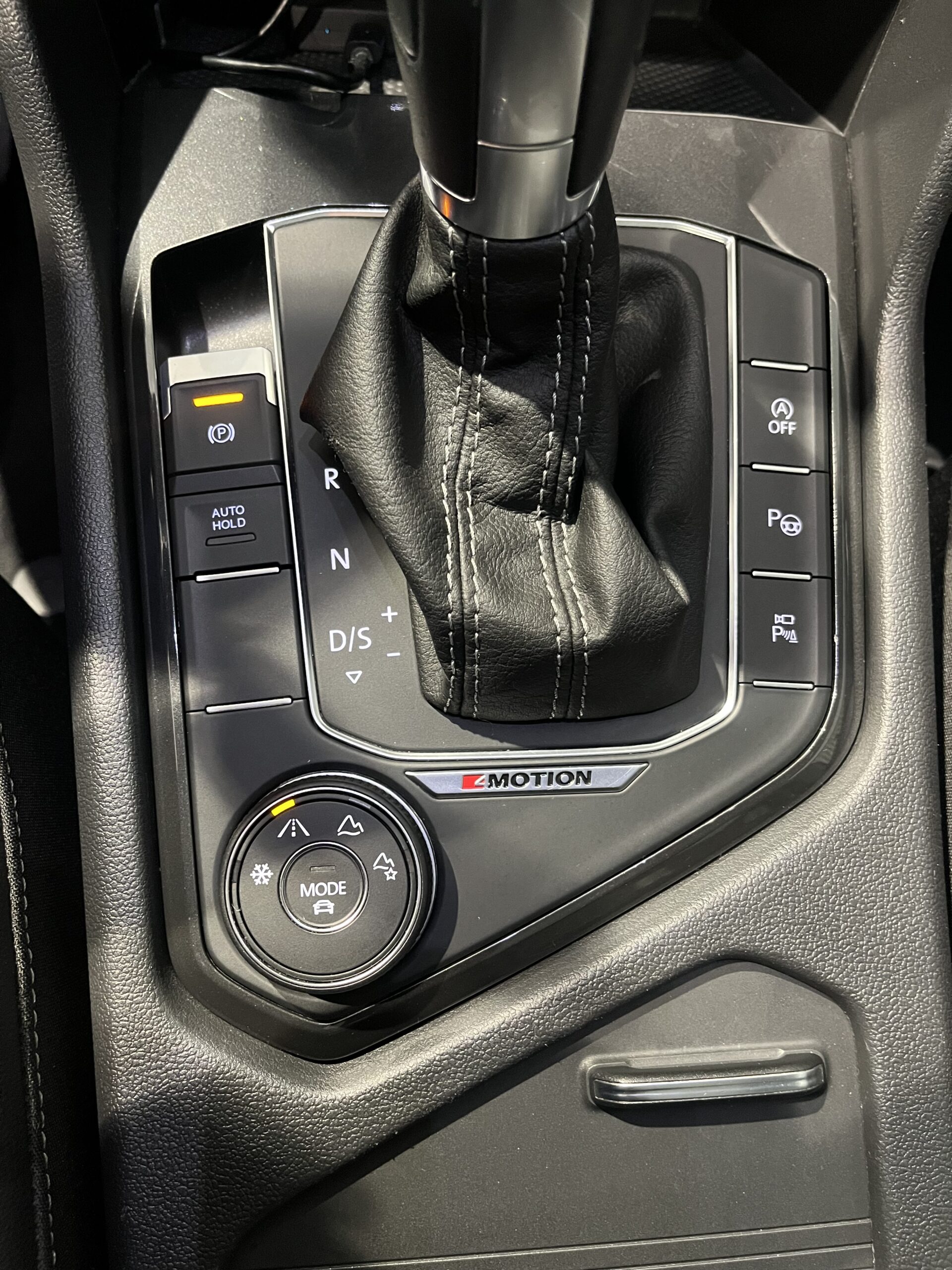 VOLKSWAGEN Tiguan Sport 1.4 TSI 4Motion DSG