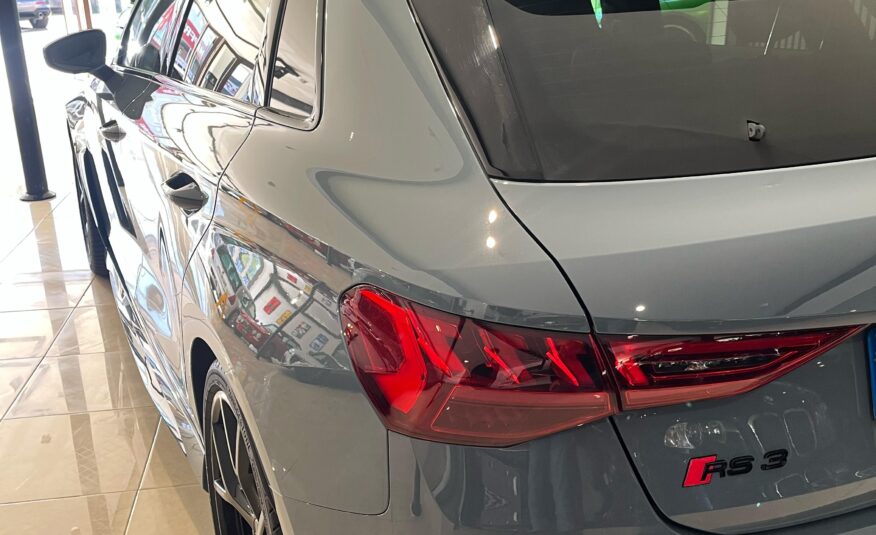 AUDI – A3 RS3 Sportback TFSI 294kW quattro S tron