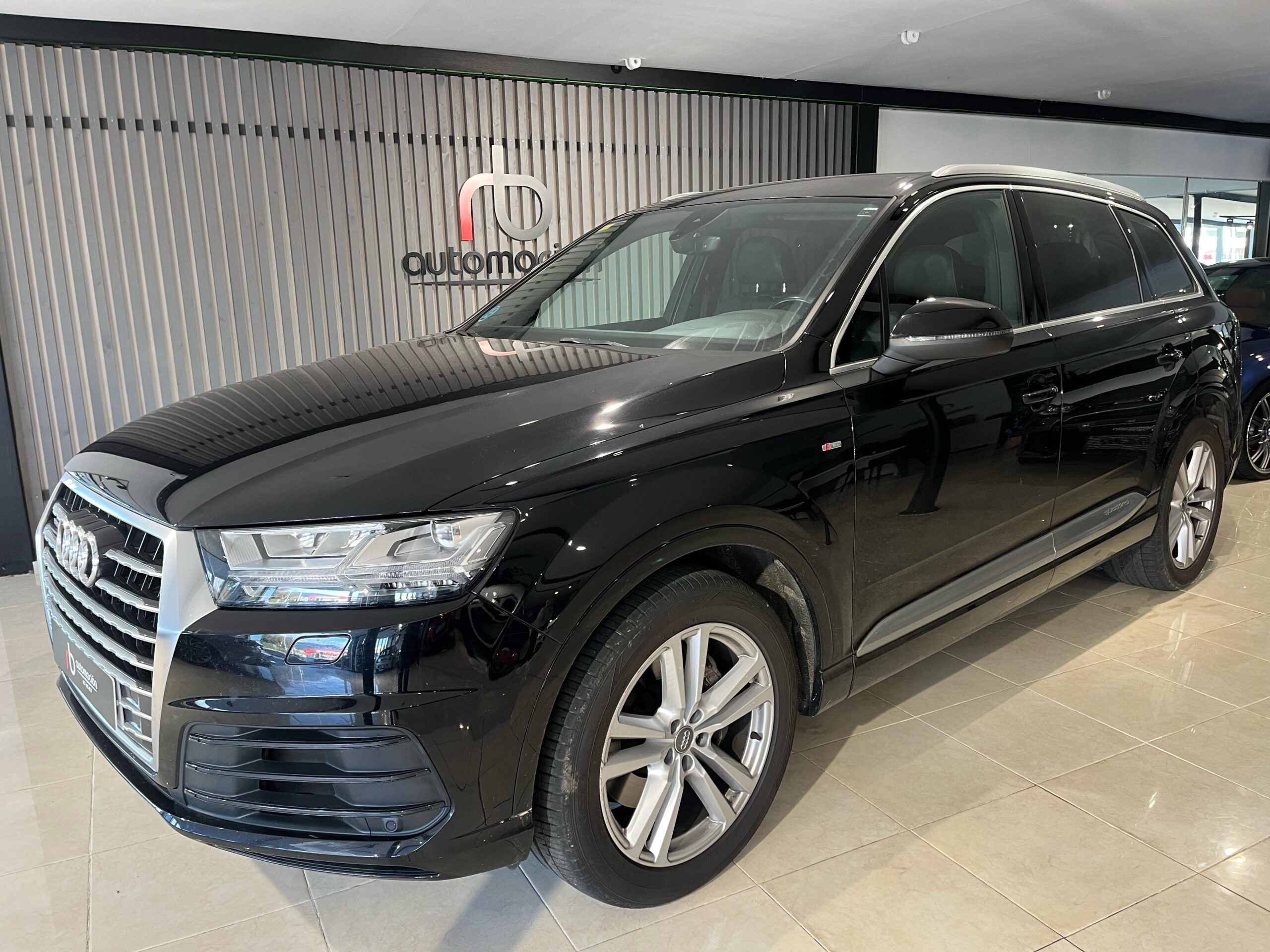 AUDI – Q7 3.0 TDI 272CV quattro tiptronic Sport