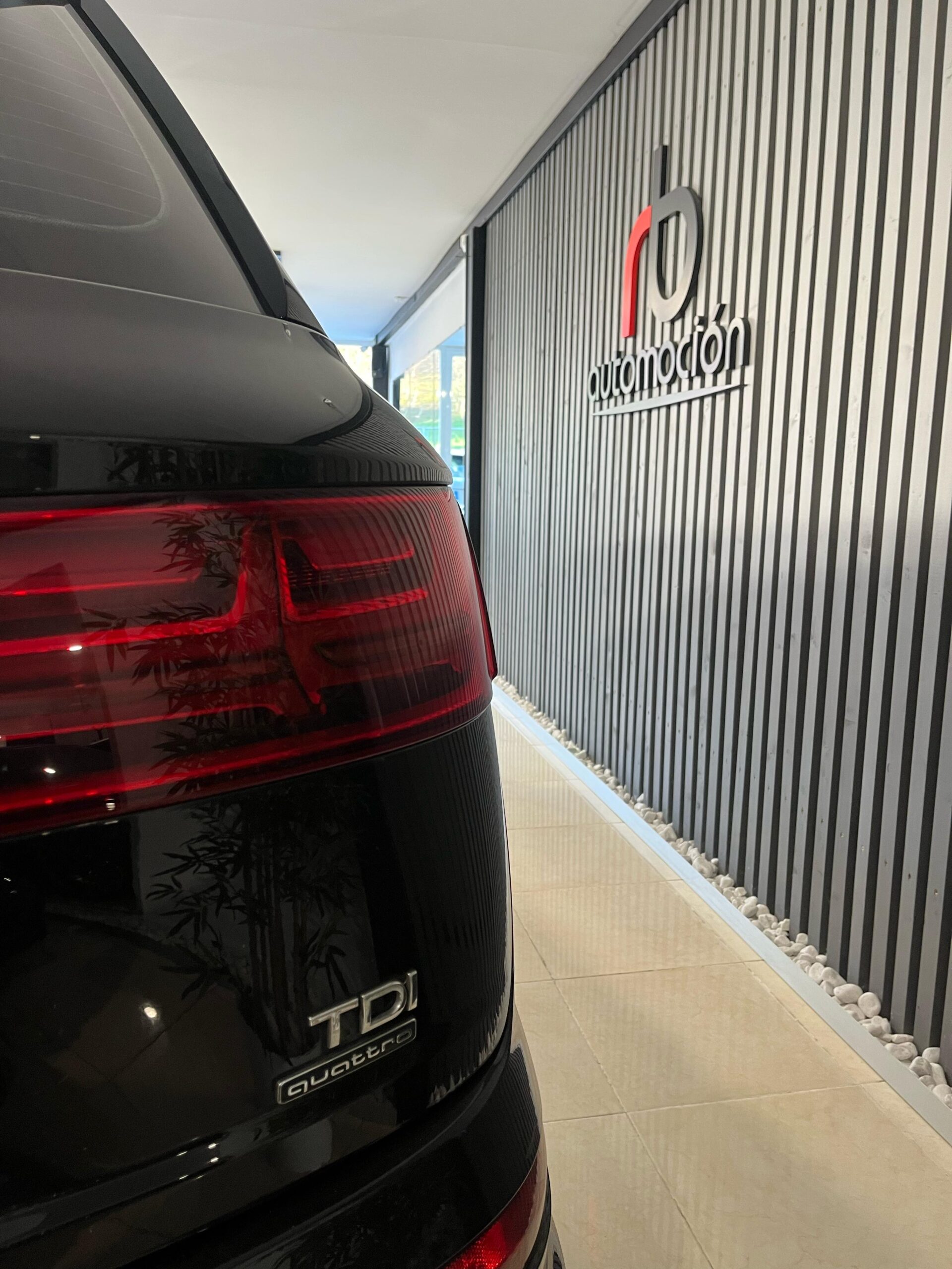 AUDI – Q7 3.0 TDI 272CV quattro tiptronic Sport
