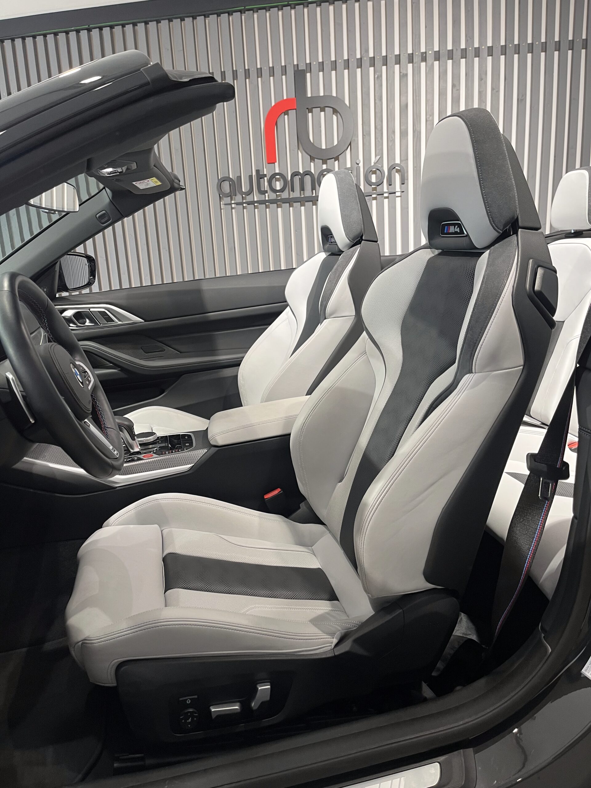 BMW M4 COMPETITION G83 CABRIO