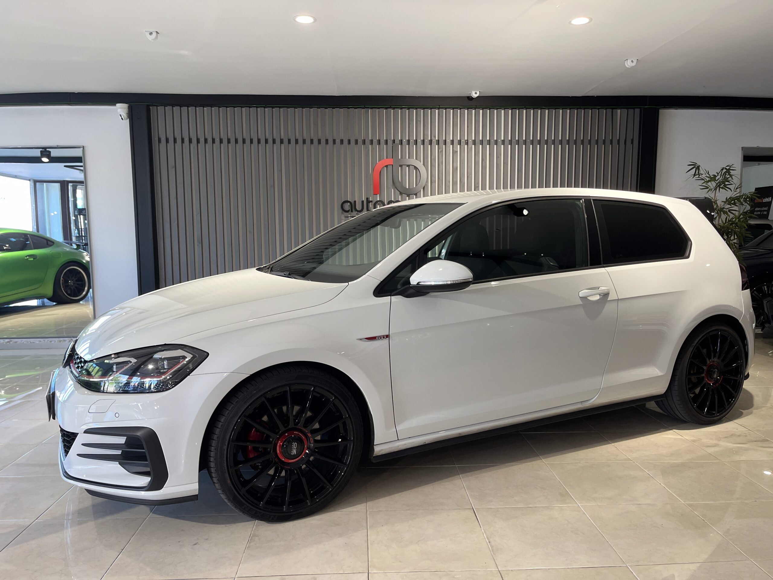 Volkswagen Gti 7.5 230cv