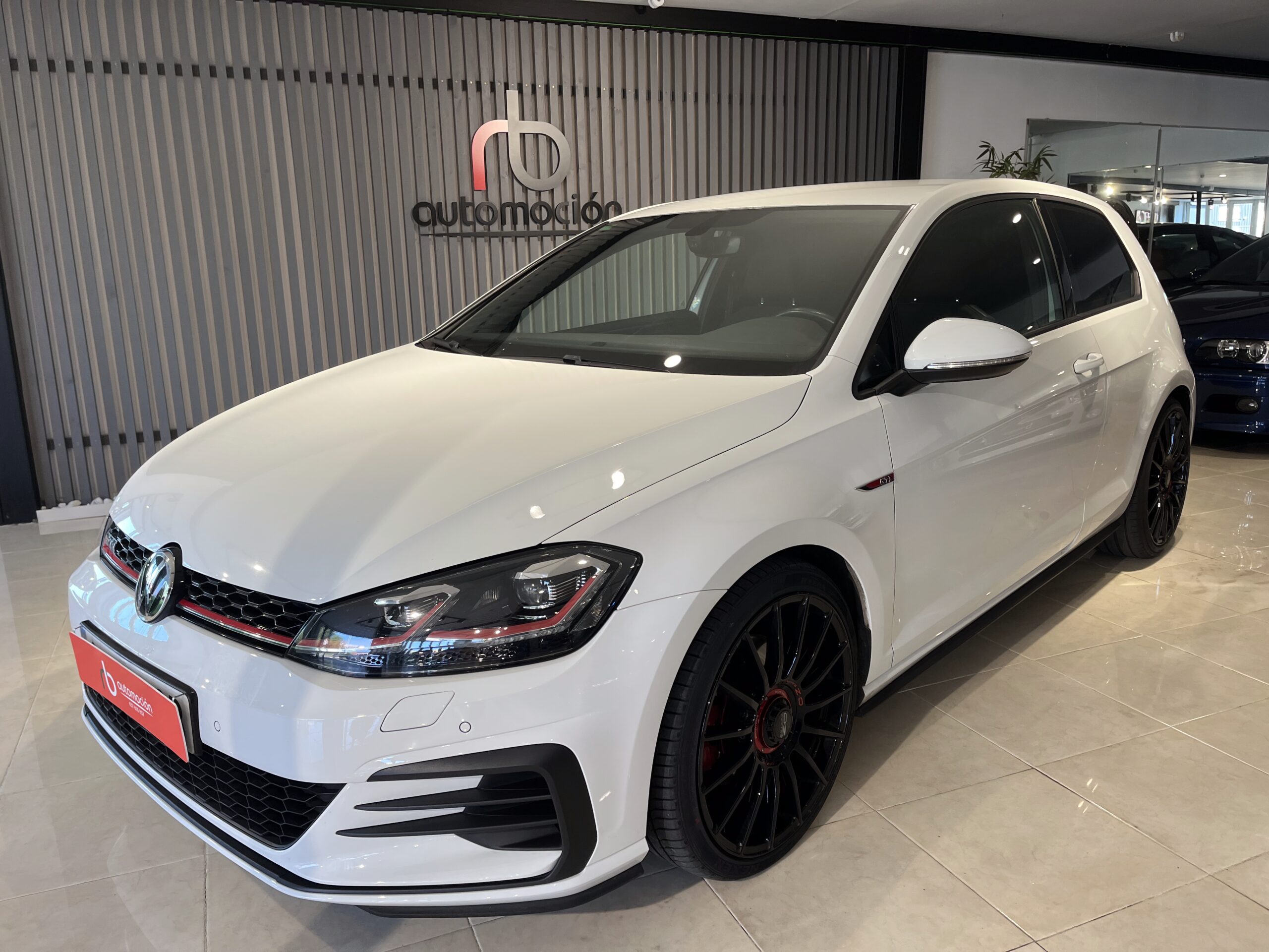 Volkswagen Gti 7.5 230cv