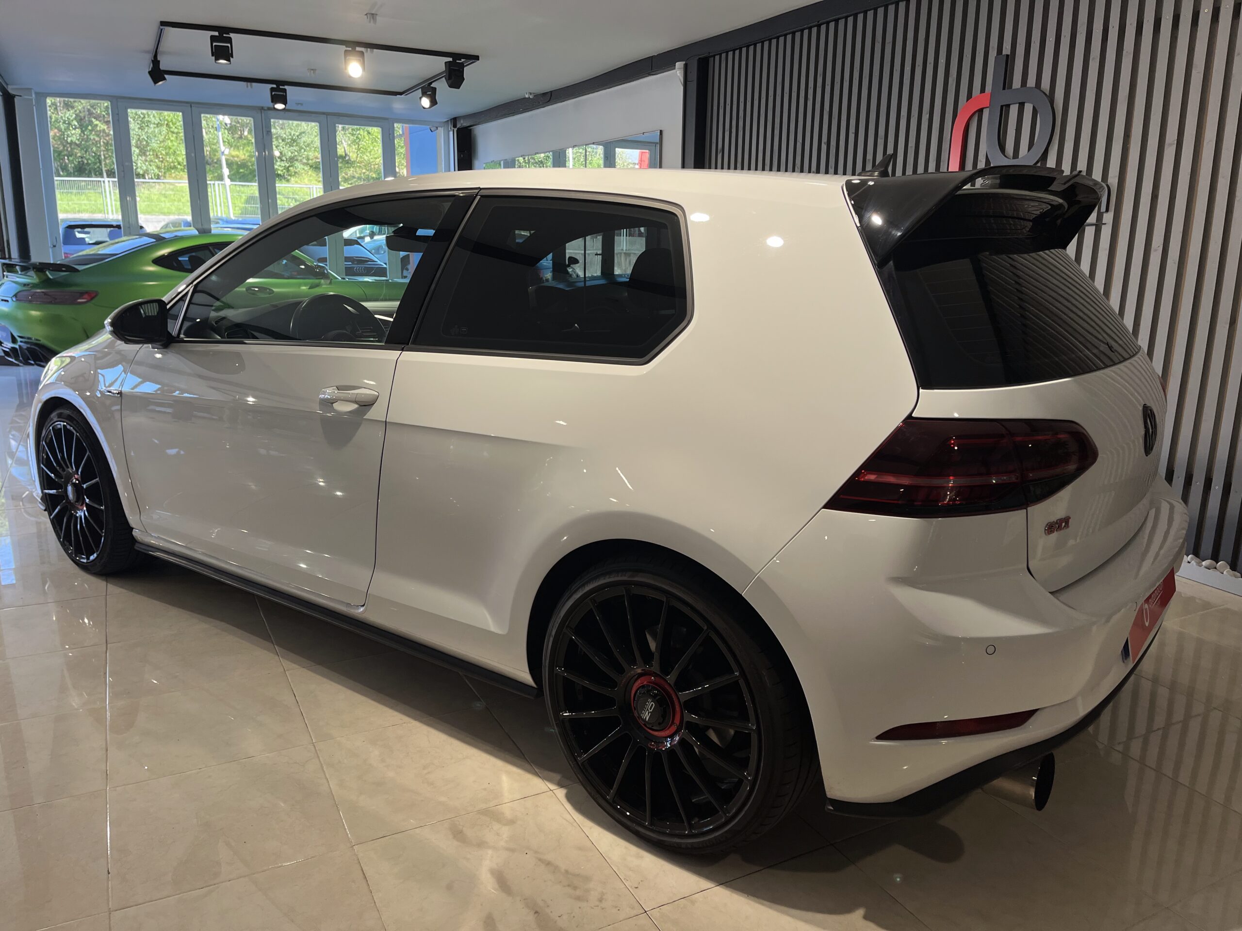 Volkswagen Gti 7.5 230cv