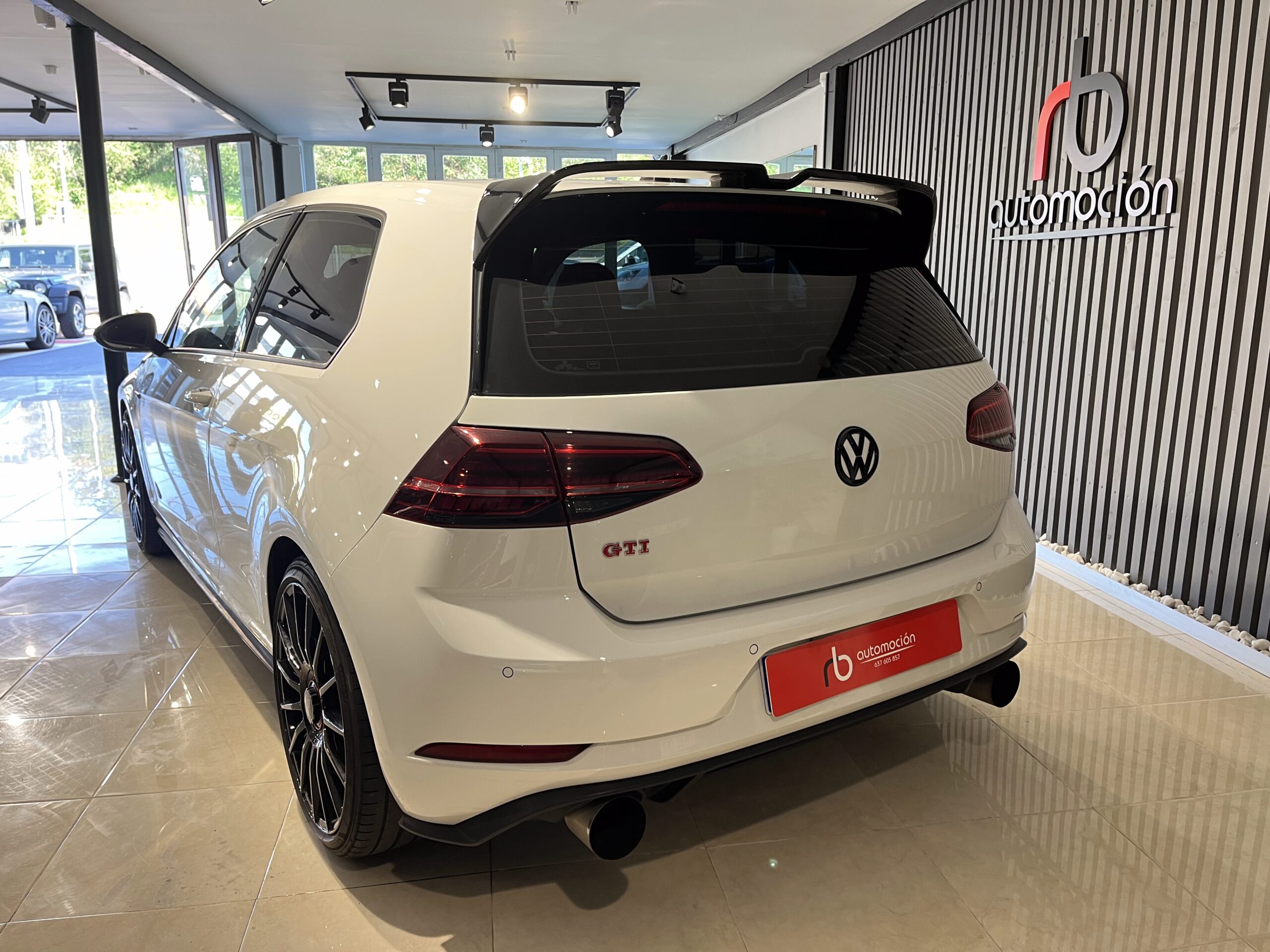 Volkswagen Gti 7.5 230cv