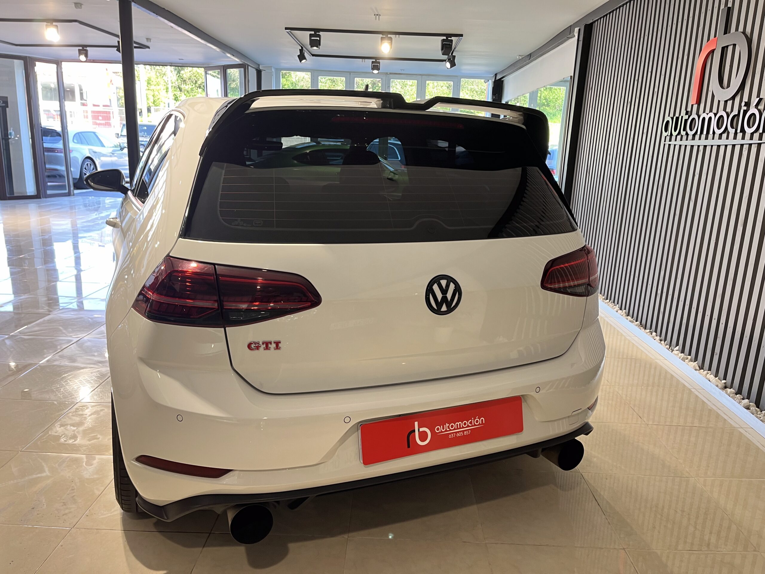 Volkswagen Gti 7.5 230cv