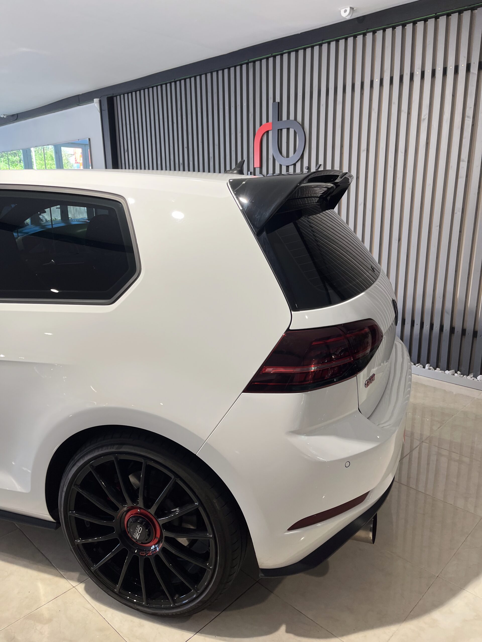 Volkswagen Gti 7.5 230cv