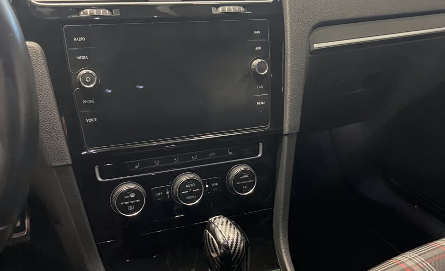 Volkswagen Gti 7.5 230cv