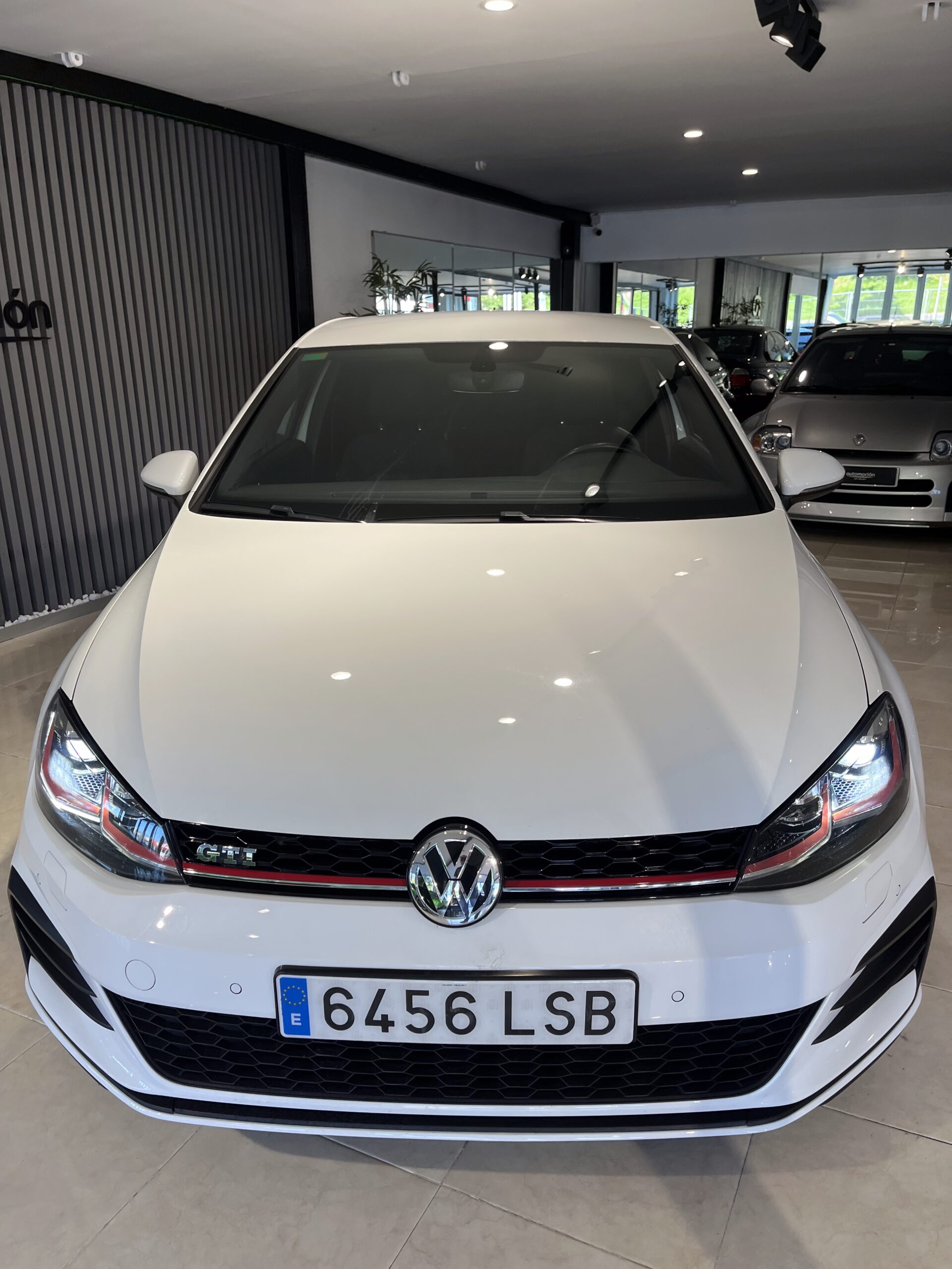 Volkswagen Gti 7.5 230cv