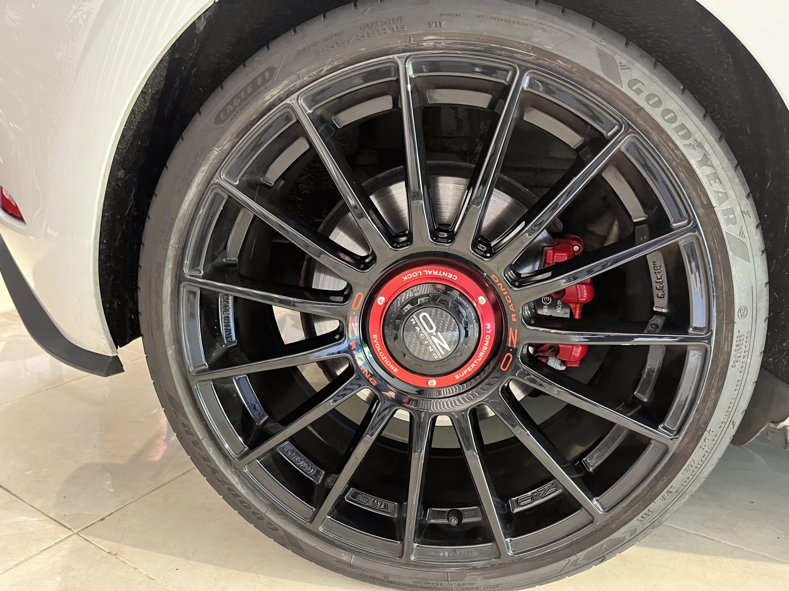 Volkswagen Gti 7.5 230cv