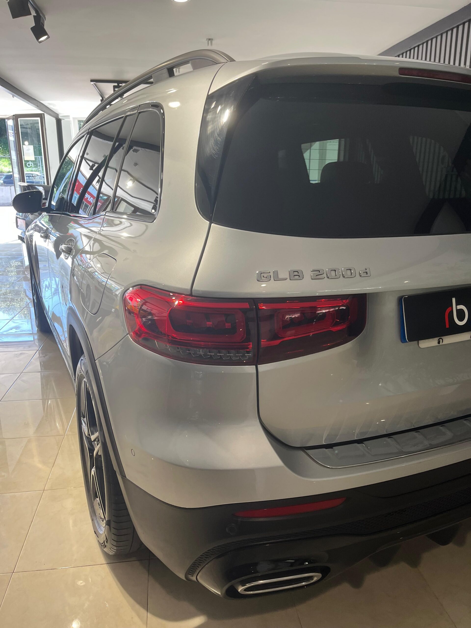 MERCEDES-BENZ GLB 2.0 GLB 200 D DCT