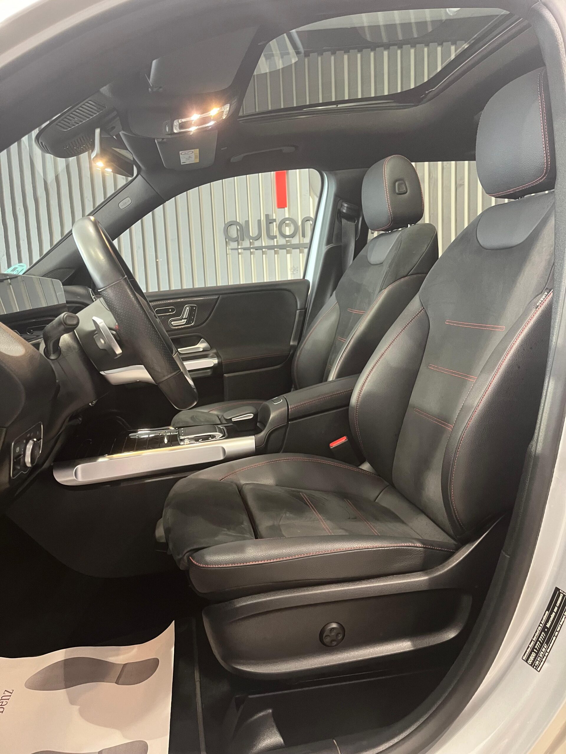 MERCEDES-BENZ GLB 2.0 GLB 200 D DCT