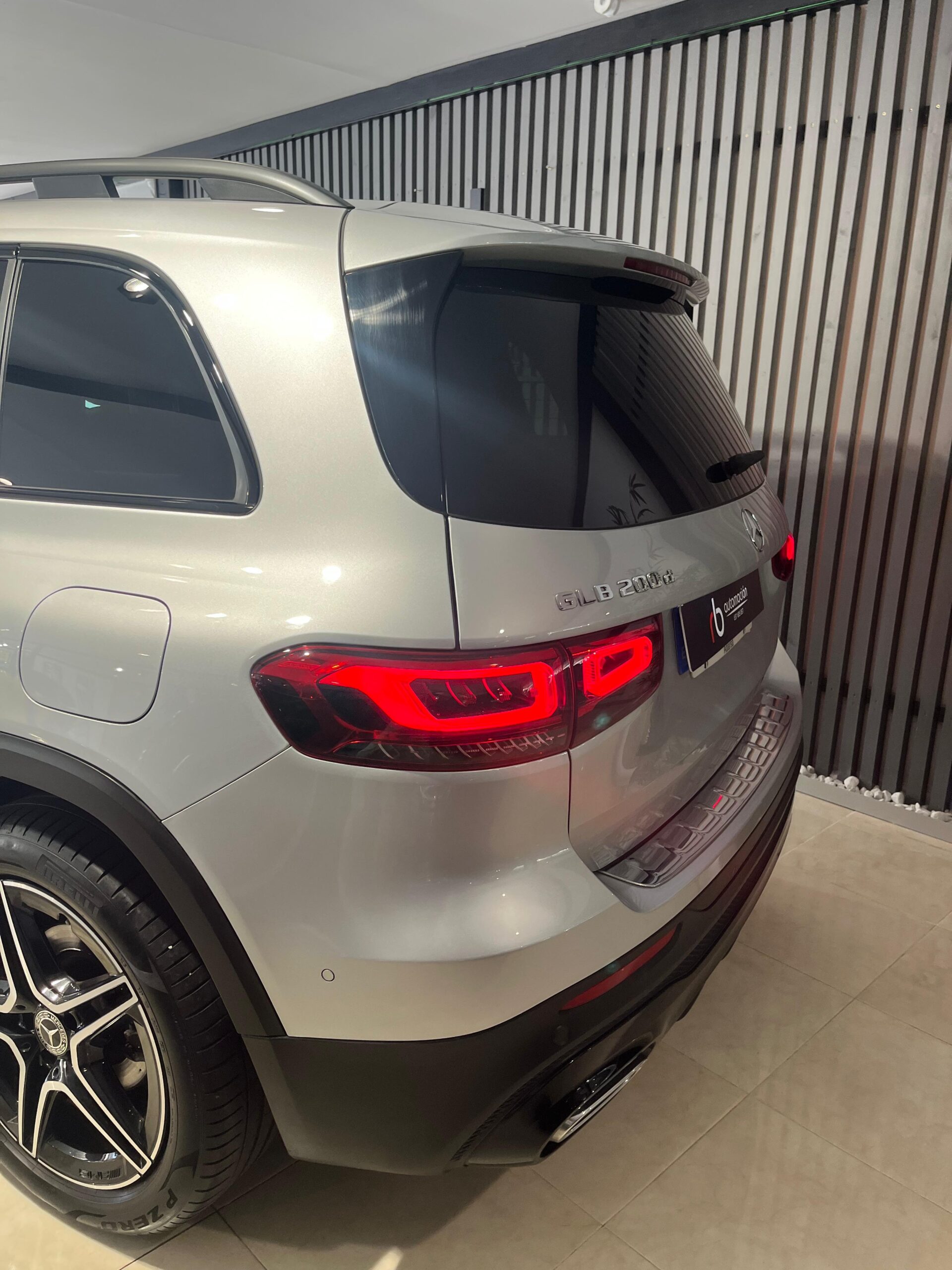 MERCEDES-BENZ GLB 2.0 GLB 200 D DCT