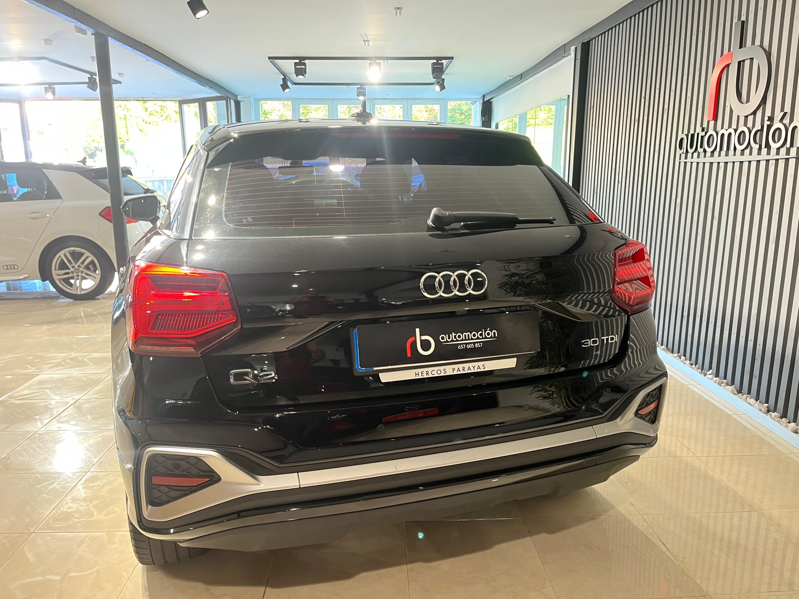 AUDI Q2 S line 30 TDI