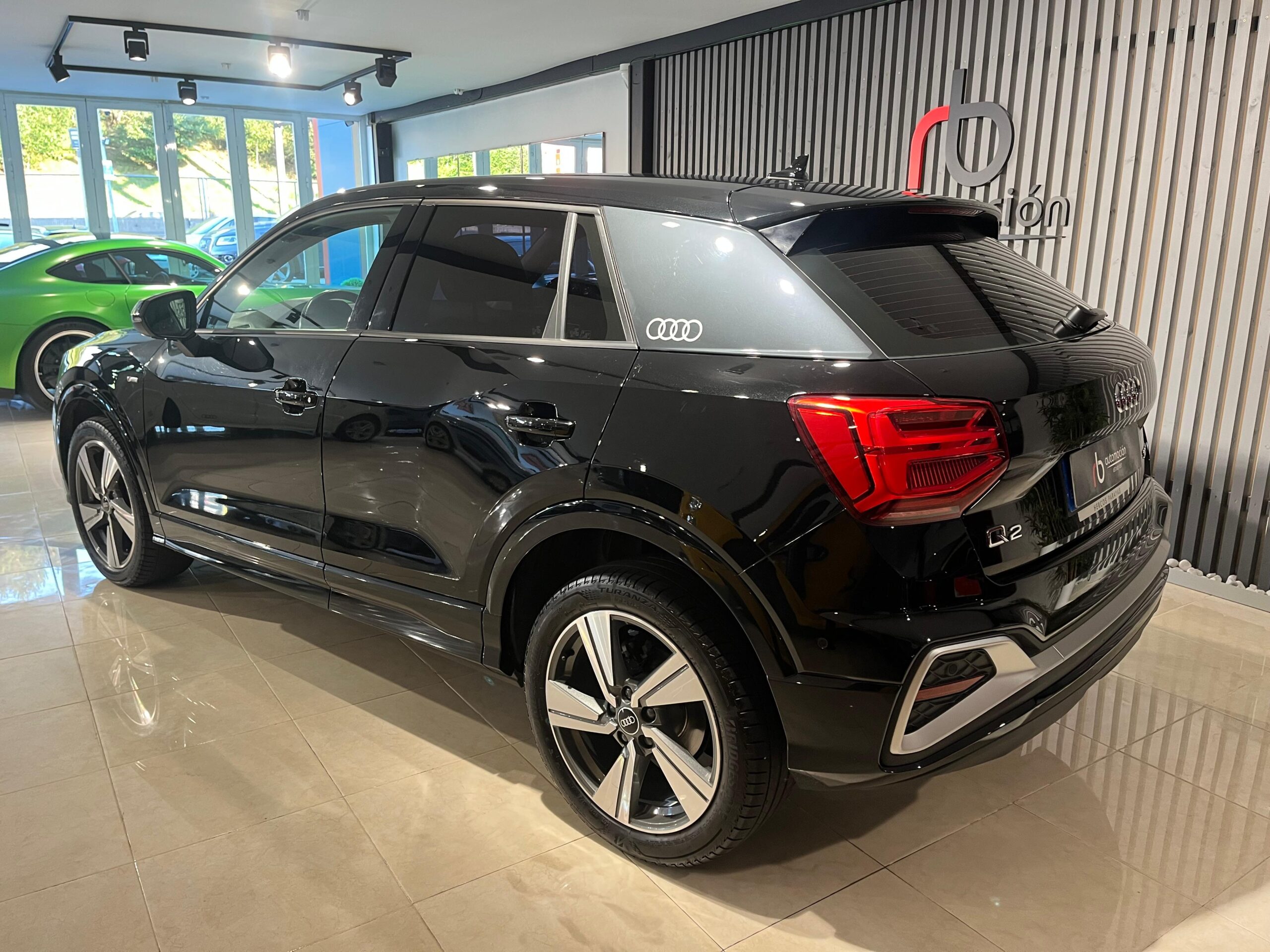 AUDI Q2 S line 30 TDI